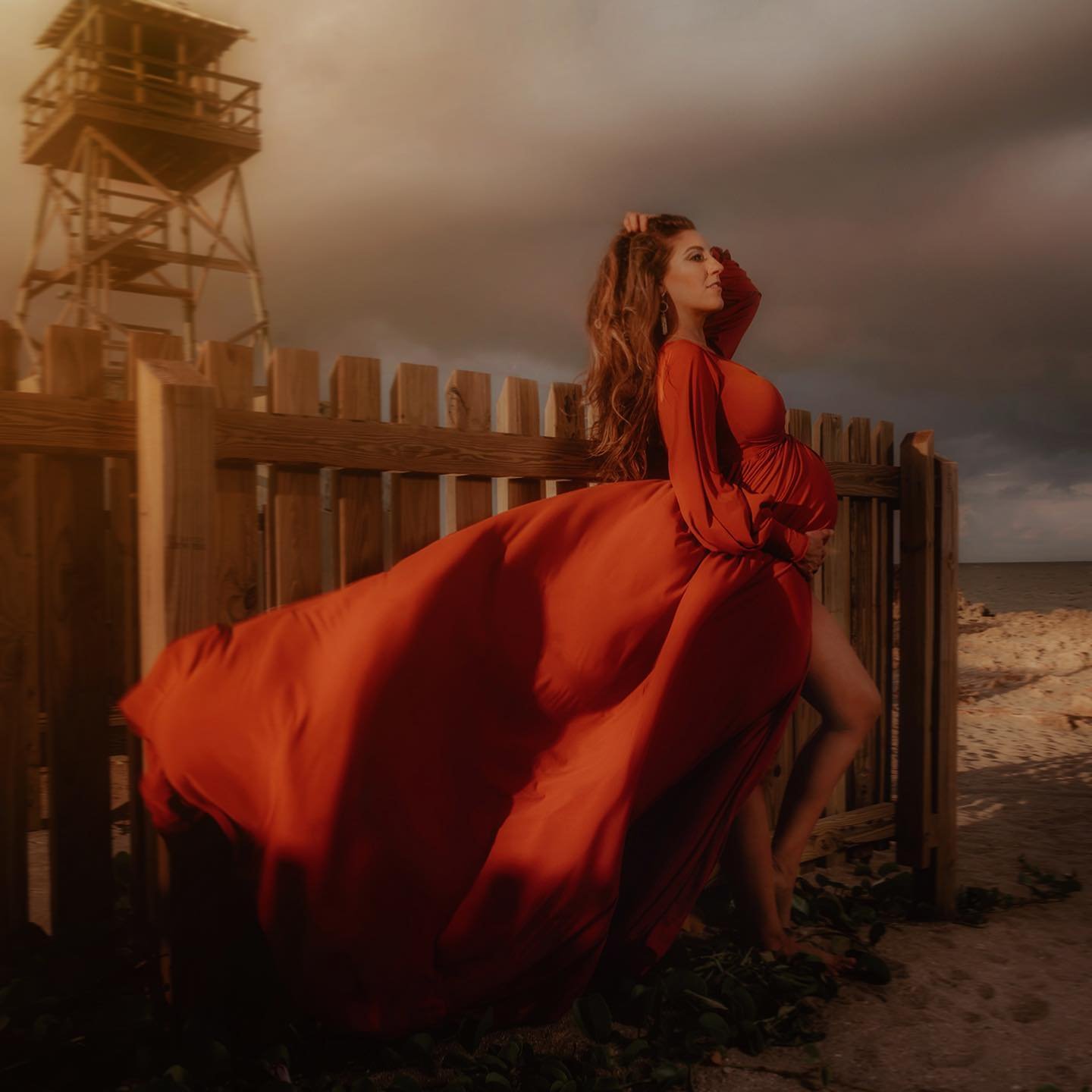 I love a good, dramatic maternity shoot and this session with Ananda totally delivered. I'm so drawn to the contrast of colors in this scene and we just so happened to luck out on a windy day that paired with the flow on this gown perfectly.

#photog