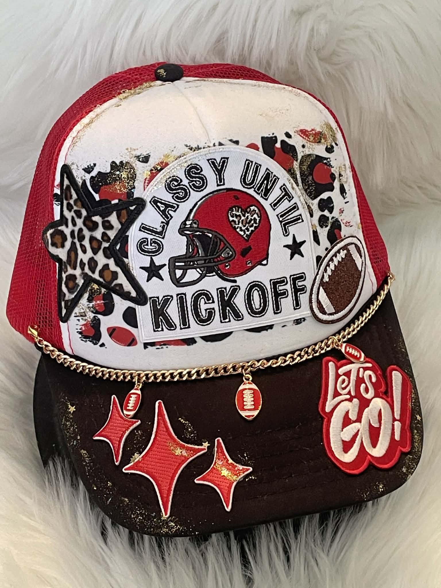 Football Classy Til Kickoff red/black with football hat chain