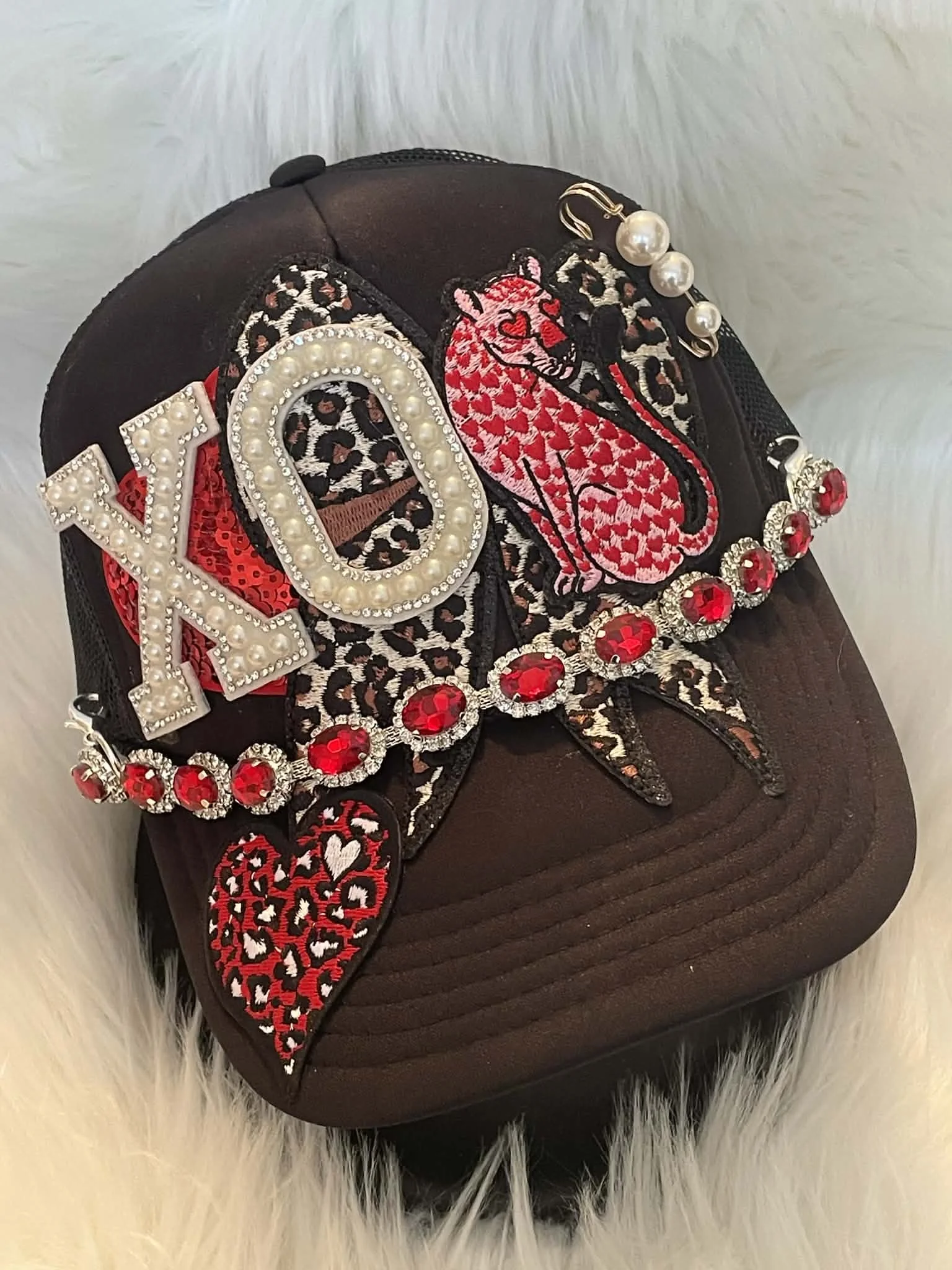 Black pearl XO Valentine with cheetah and chunky red bling chain