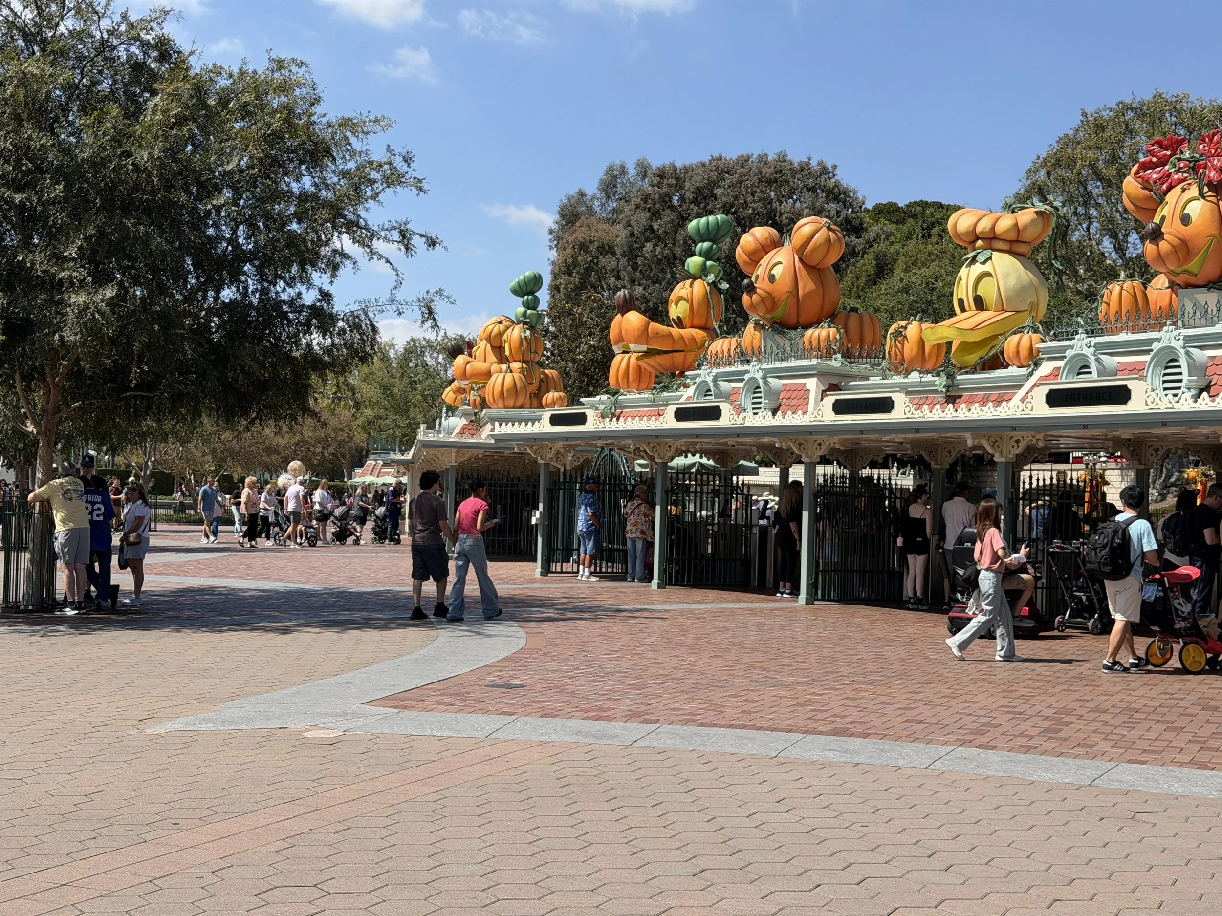A Disneyland Day in September 2026: Full Timeline &amp; Strategy