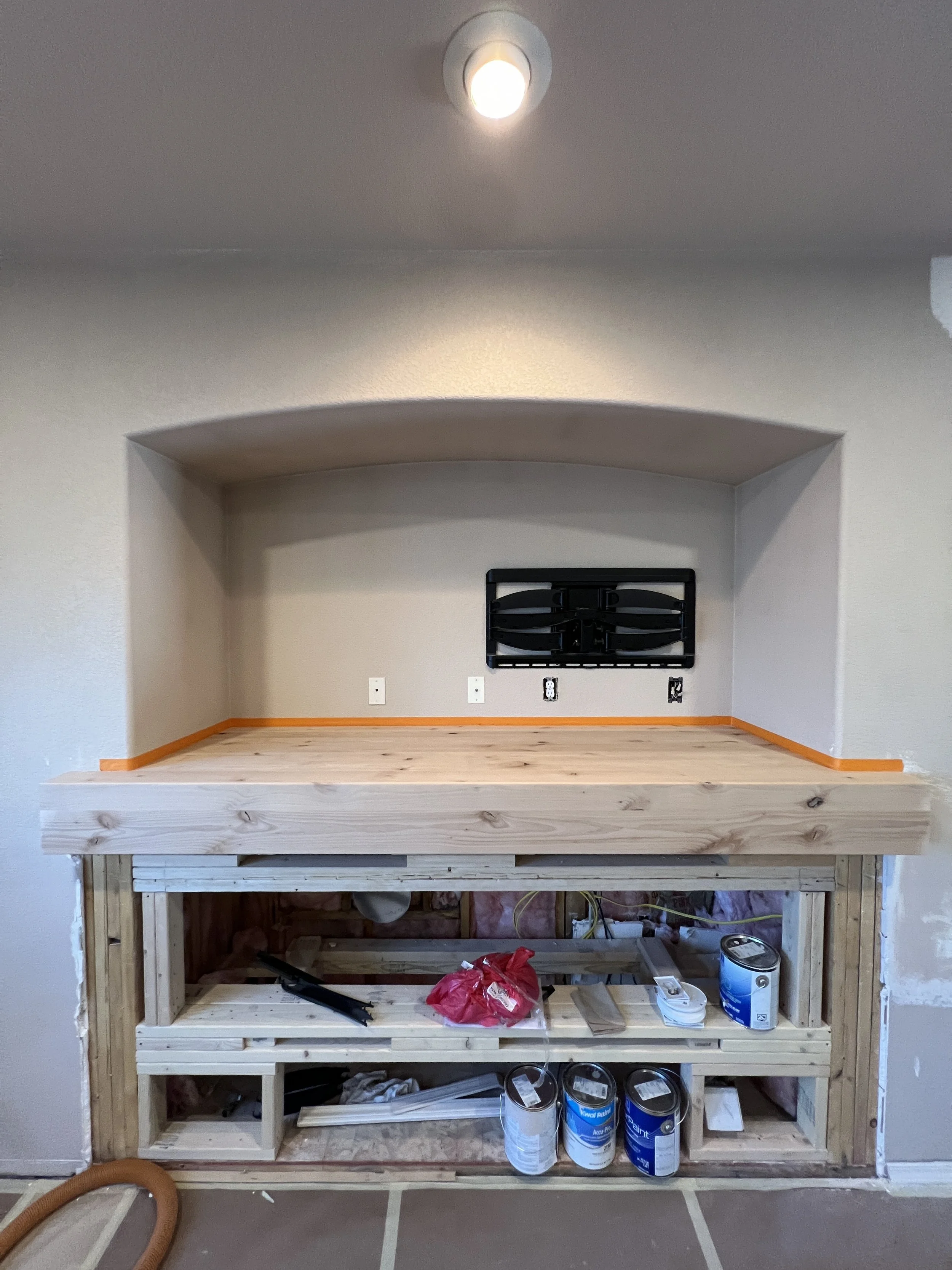 Snowy Mantel Before.jpg