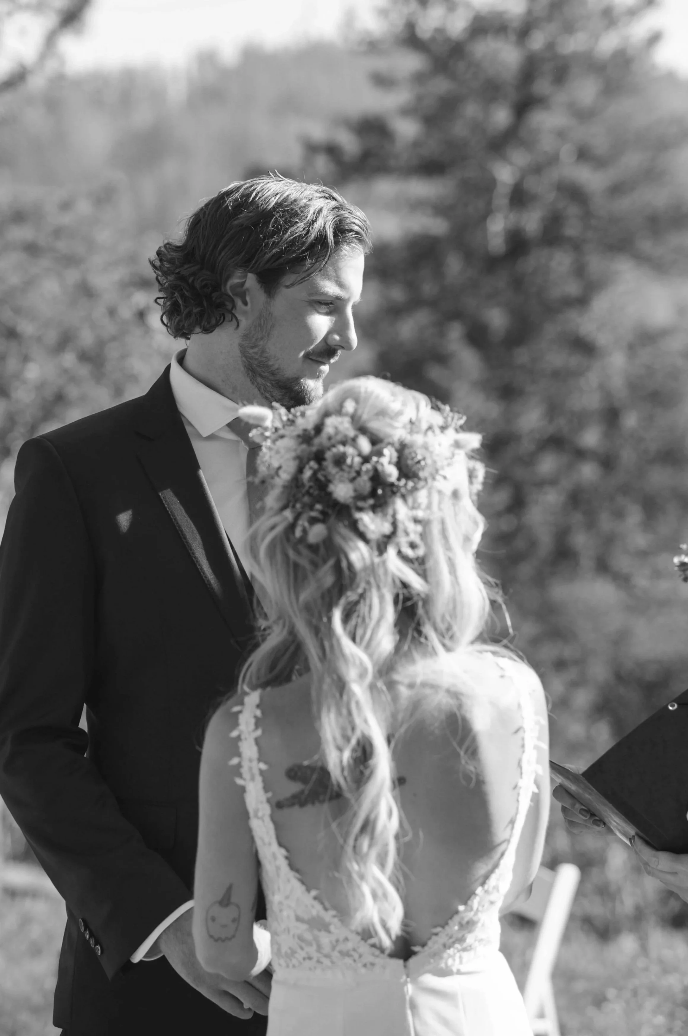 Calgary outdoor wedding ceremony photo