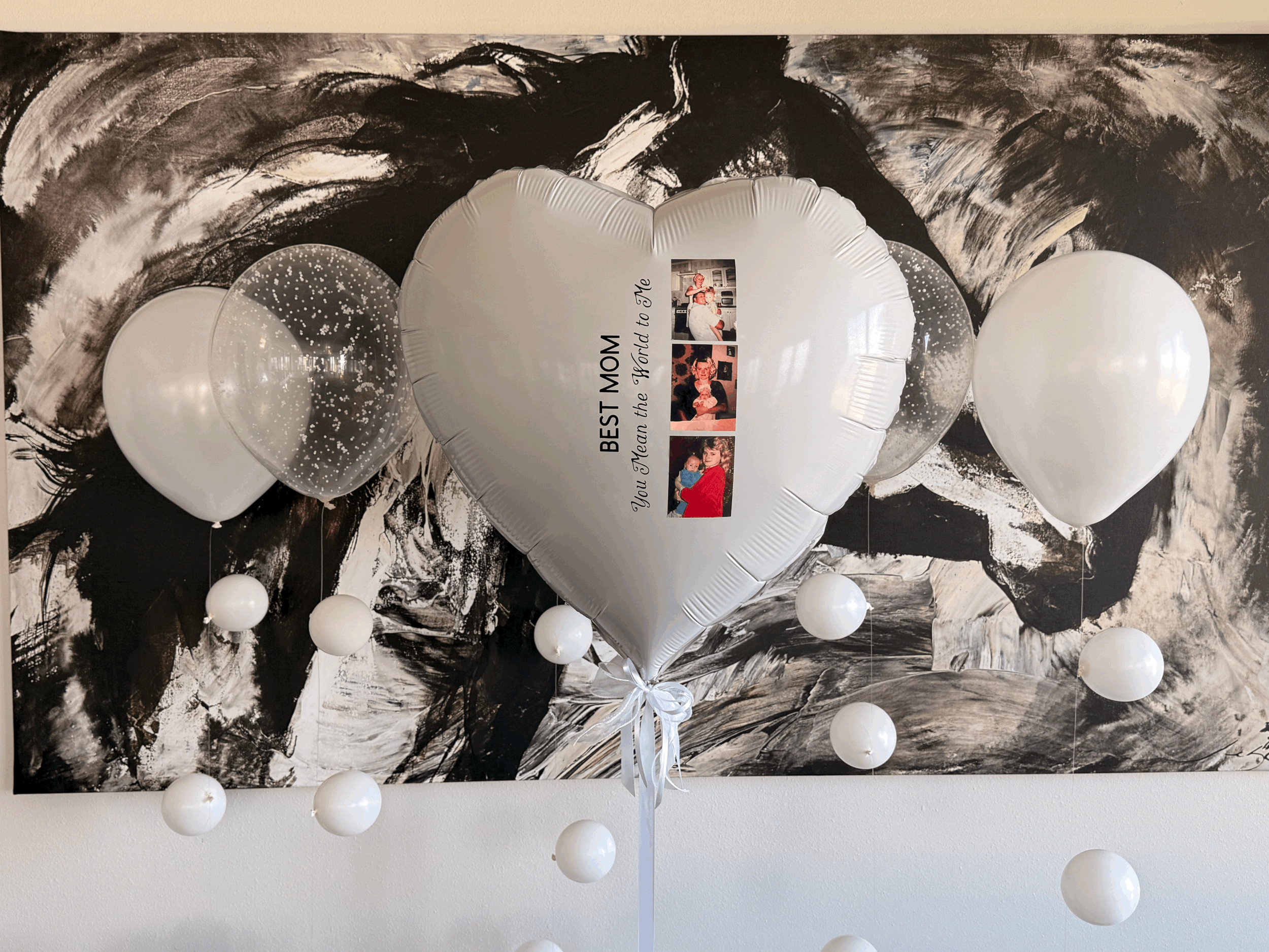 Personalized “Best Mom” Photo Balloon Set