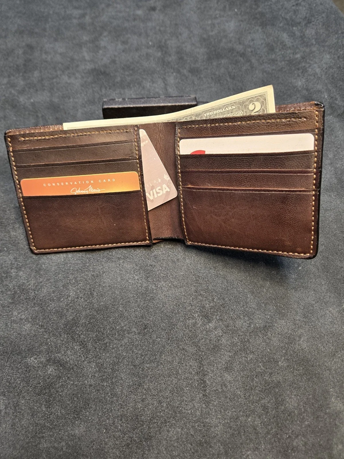 leather wallet 001x2.webp
