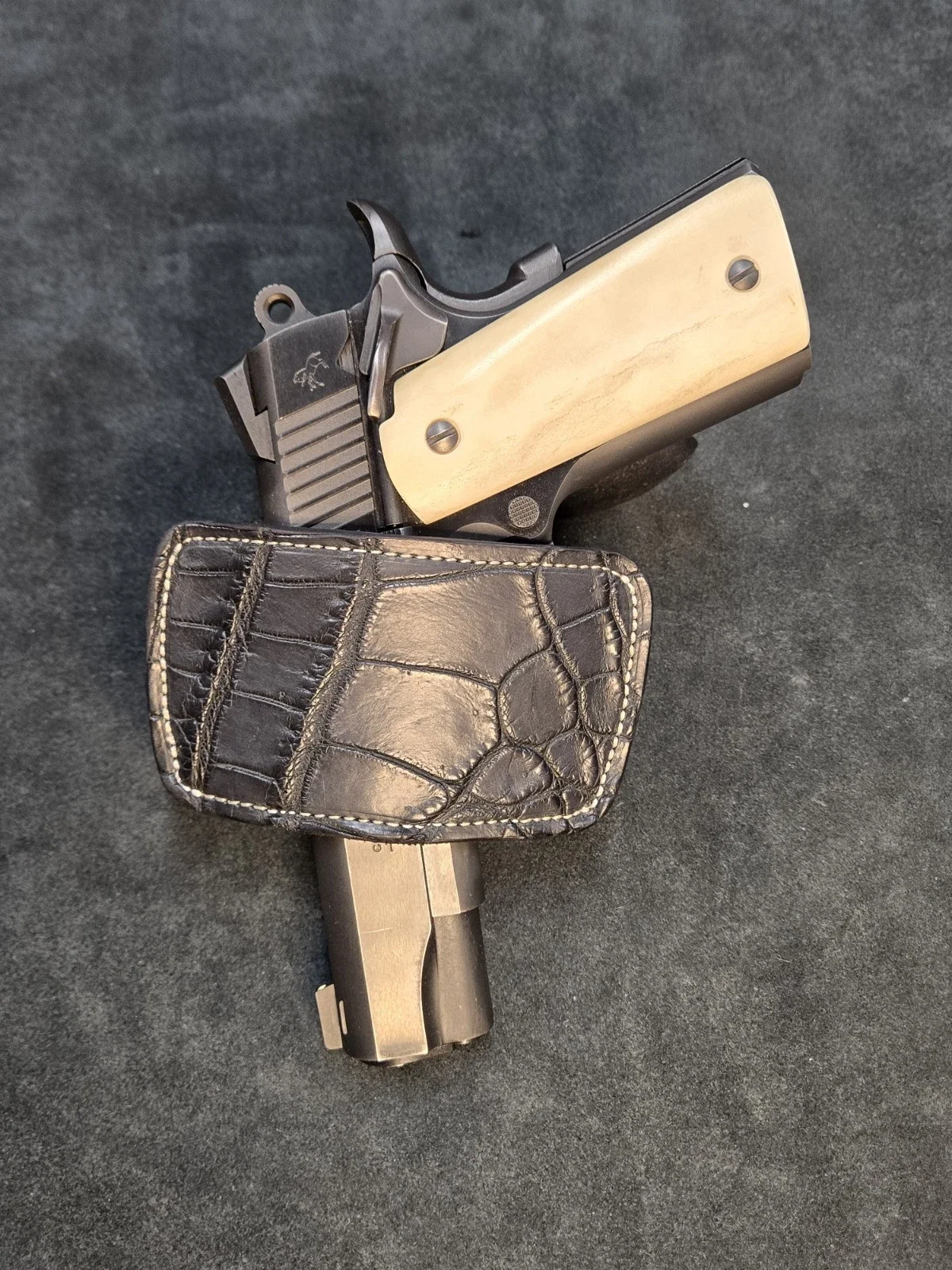gun holster 001x4.webp
