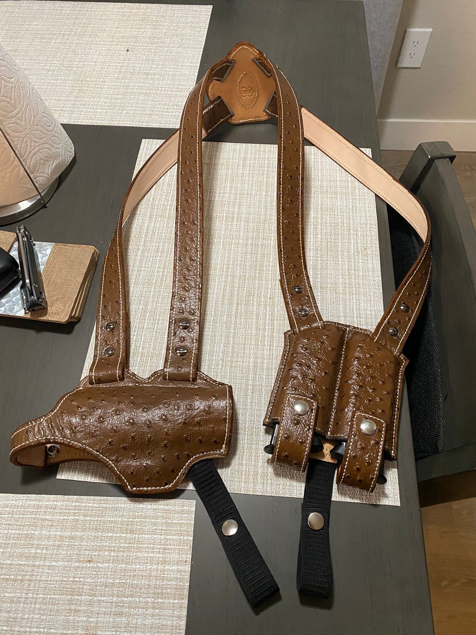 under arm should holster.jpg