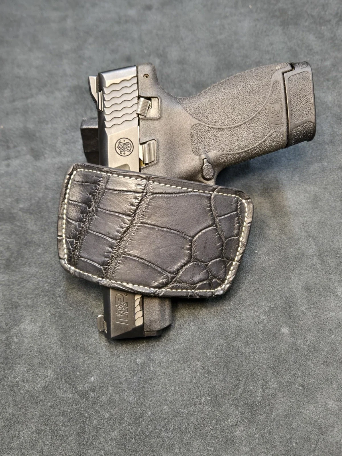 gun holster 001x3.webp