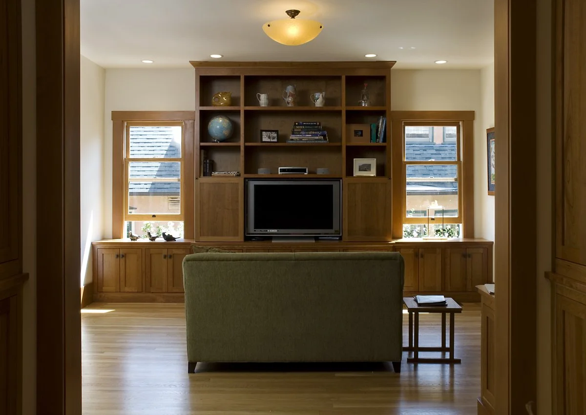 tv_room_open.jpg