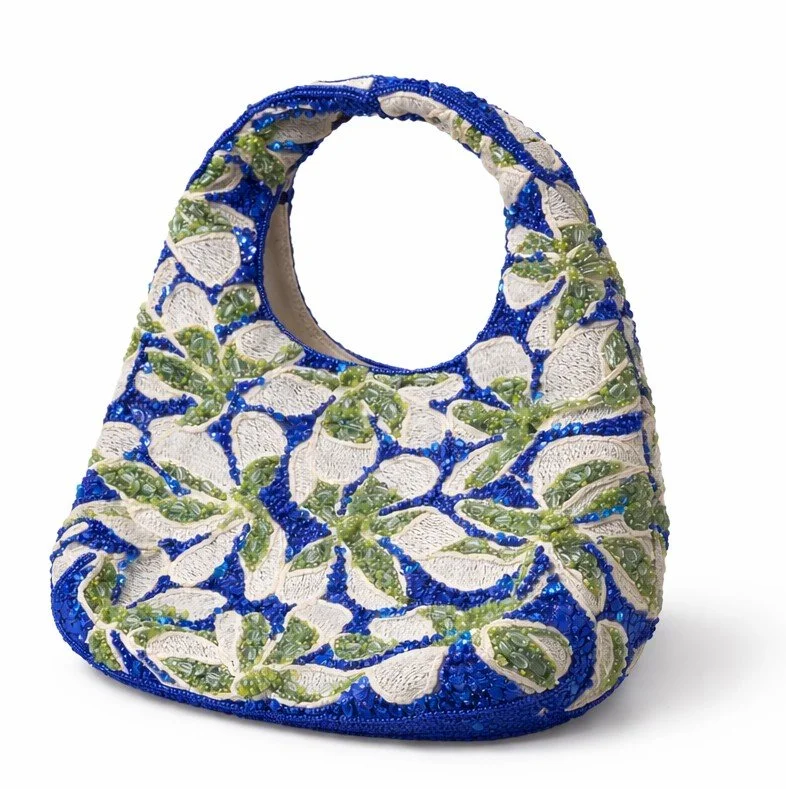 Beaded purse- Blue/white flowers