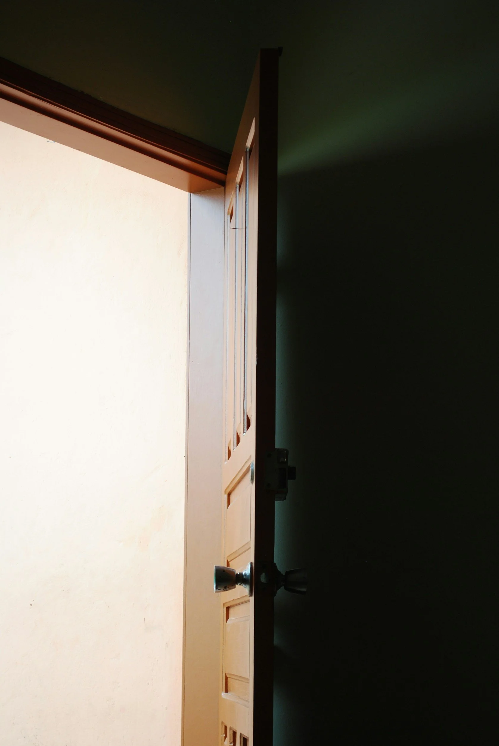 What to Expect in Therapy (Especially if You’ve Never Gone Before)
