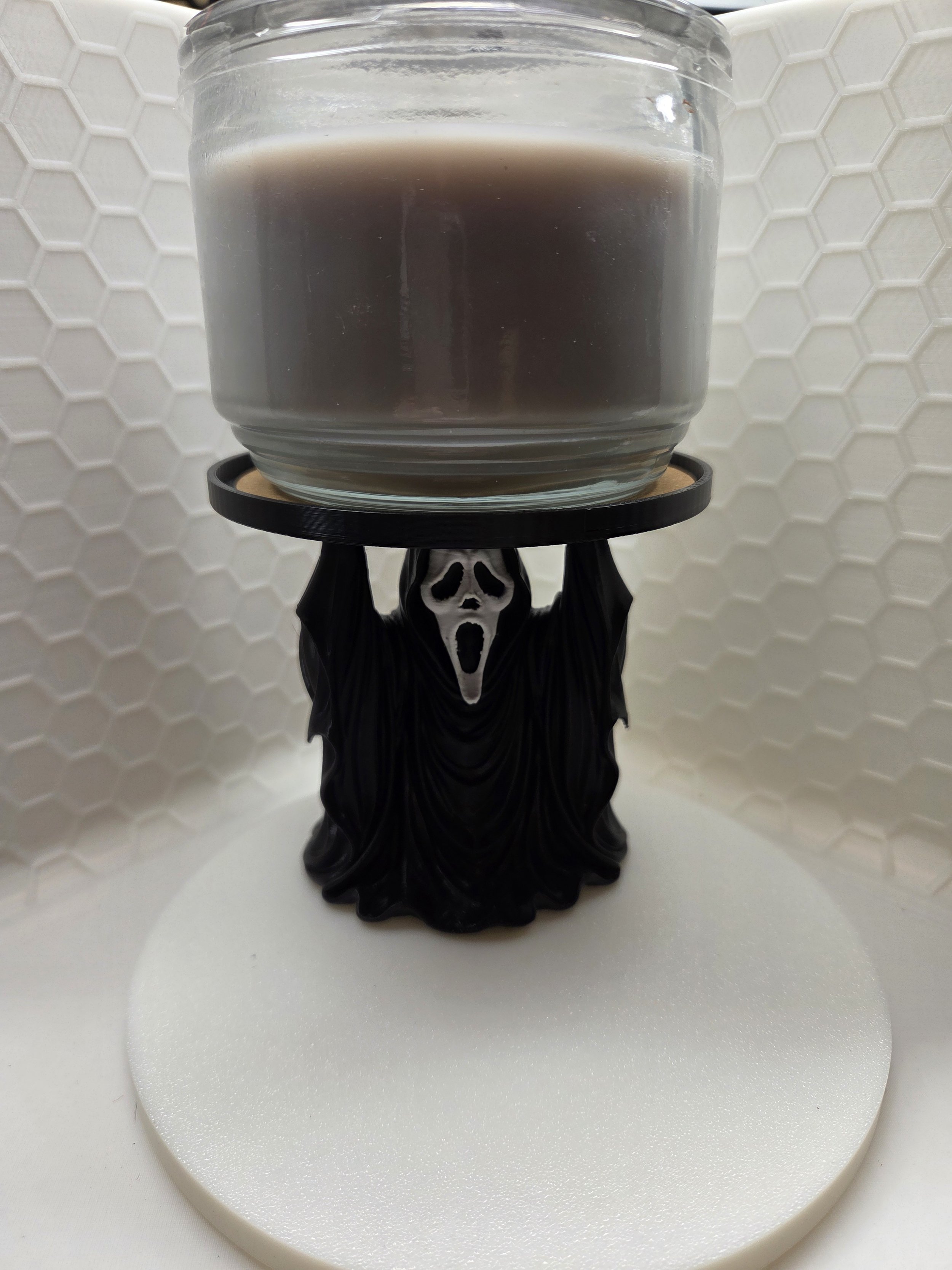 Scream Candle Holder