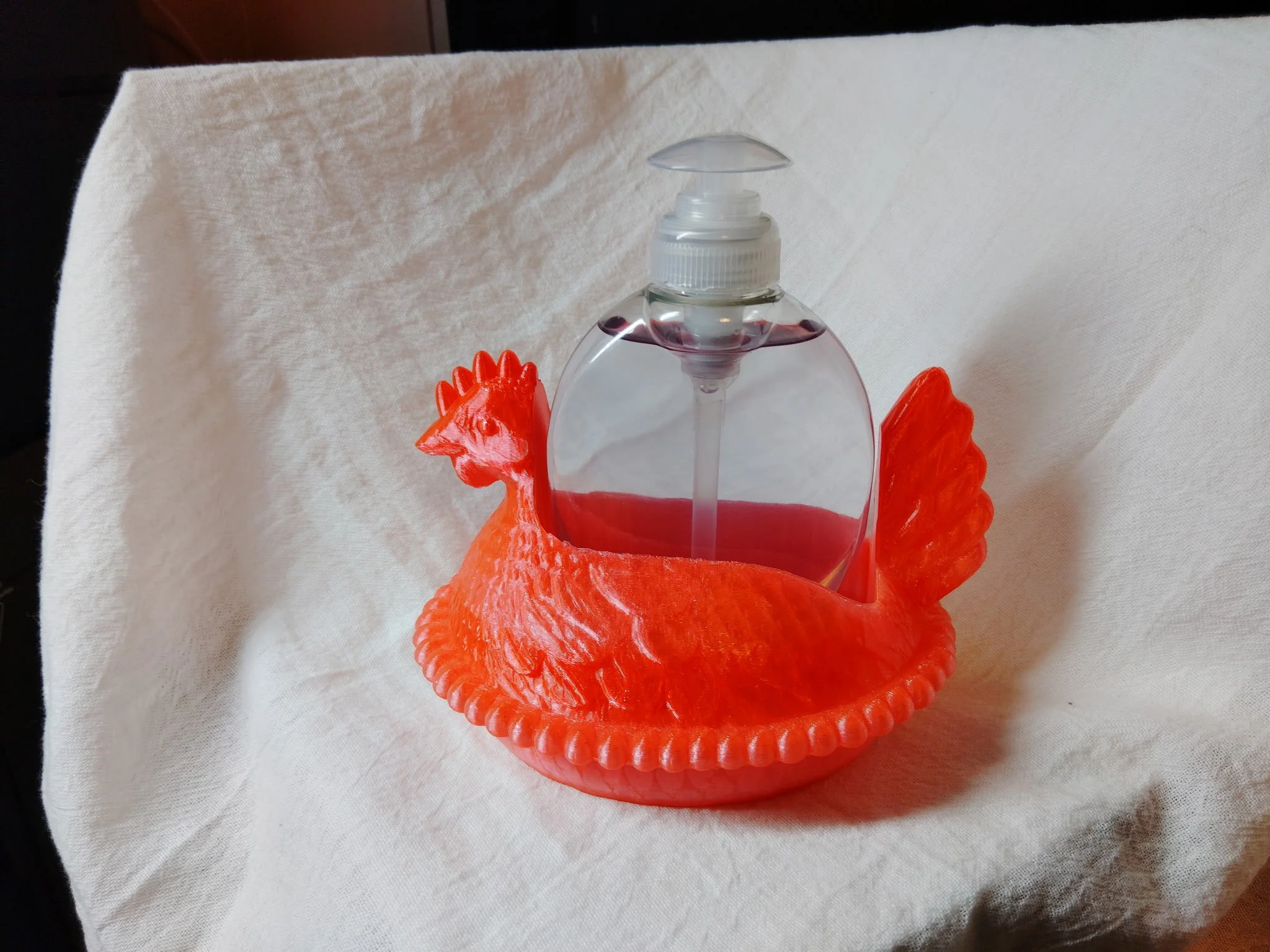 Hen on Nest Soft Soap Holder