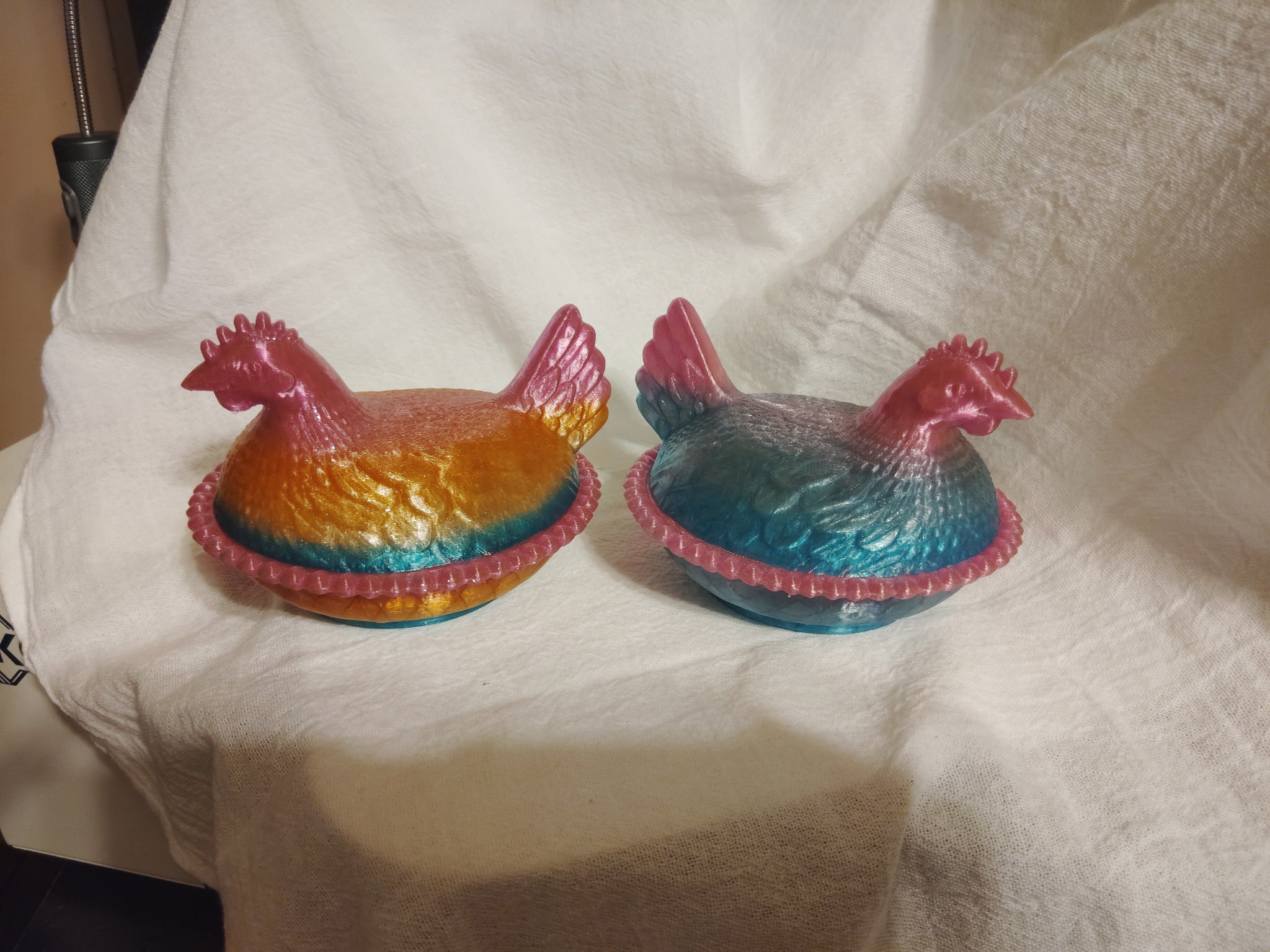Hen on Nest Dish