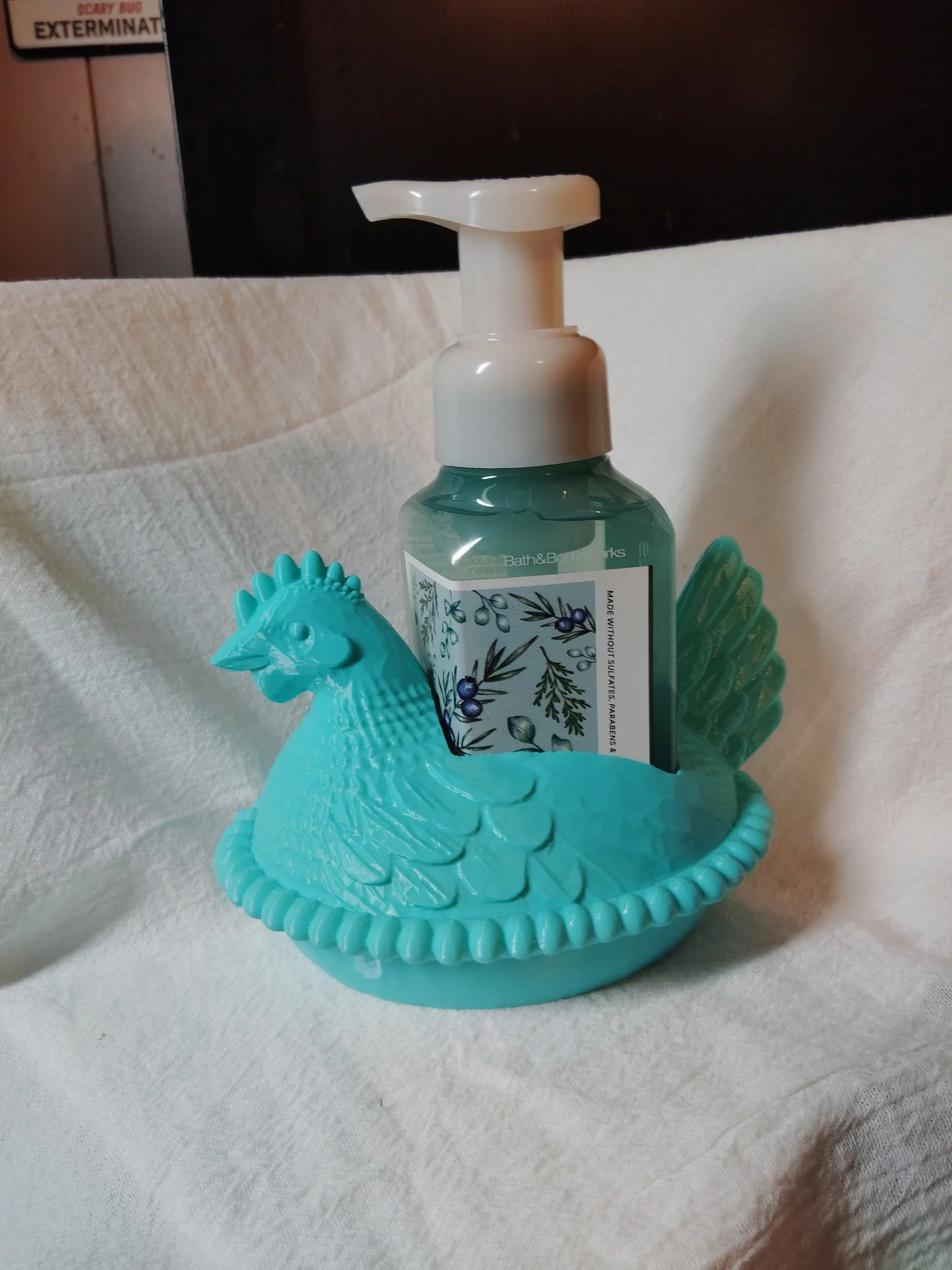 Hen on Nest Bath & Body Soap Holder