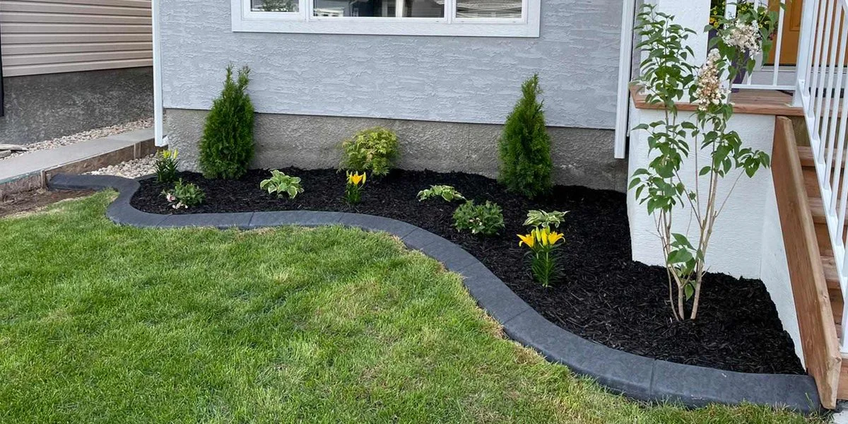 What Is the Best Landscape Edging for Calgary Homes?