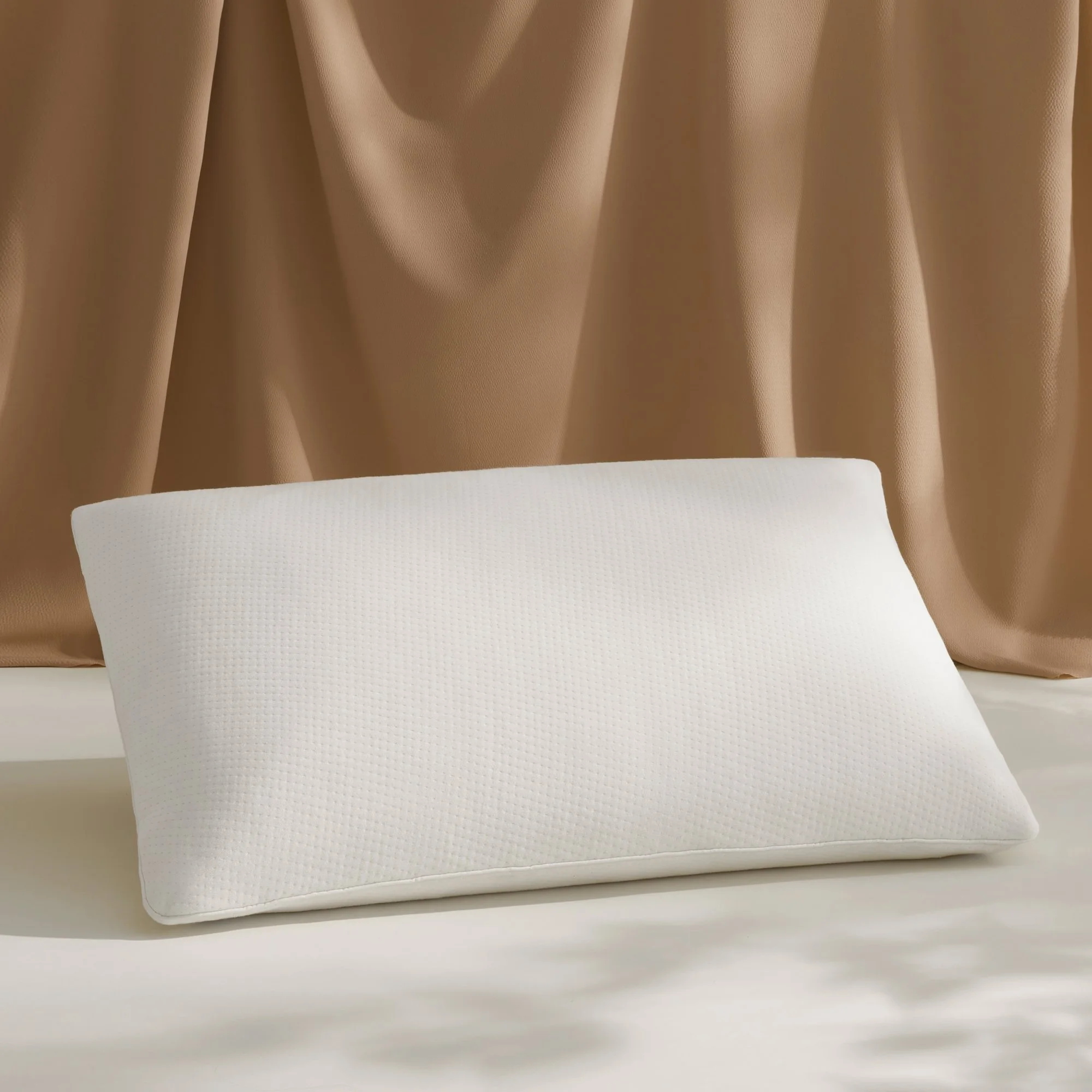 Awara_Pillow_Studio_2A.jpg