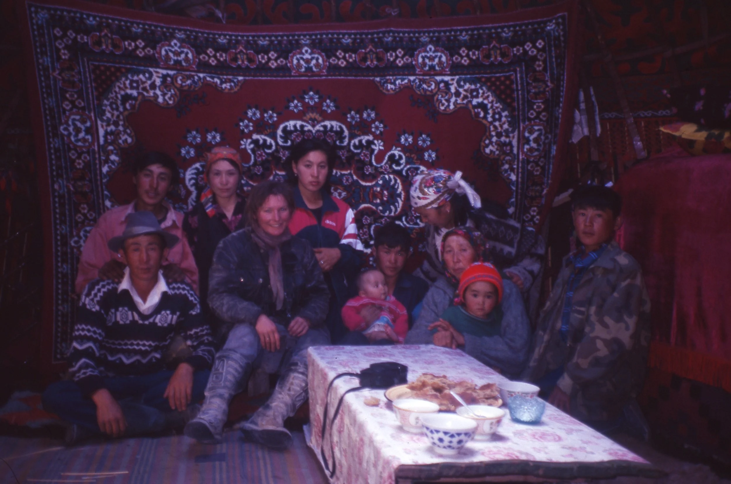 Krygystan_China_YurtFamily.jpg