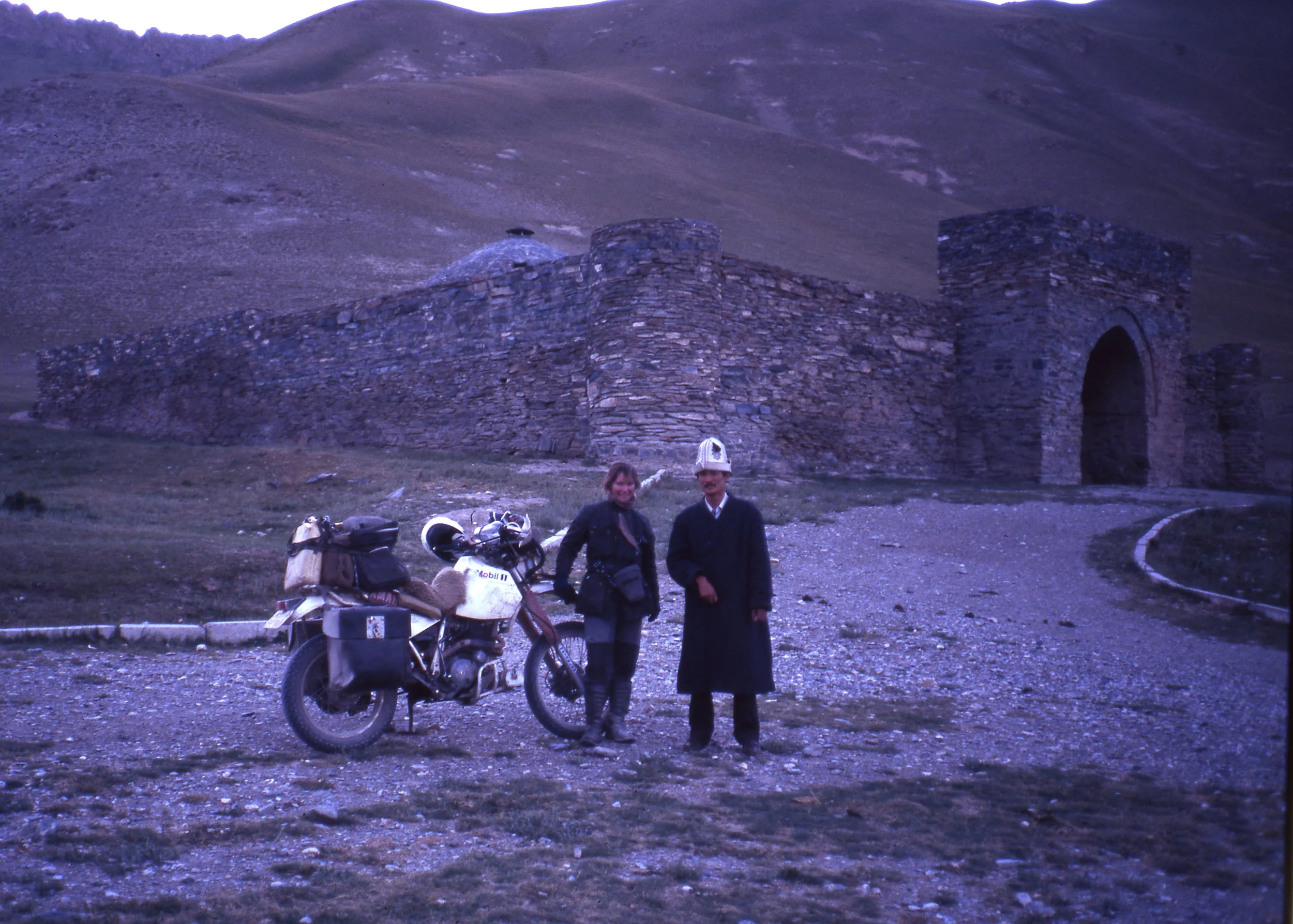 Kygystan_China_TashRabat.jpg