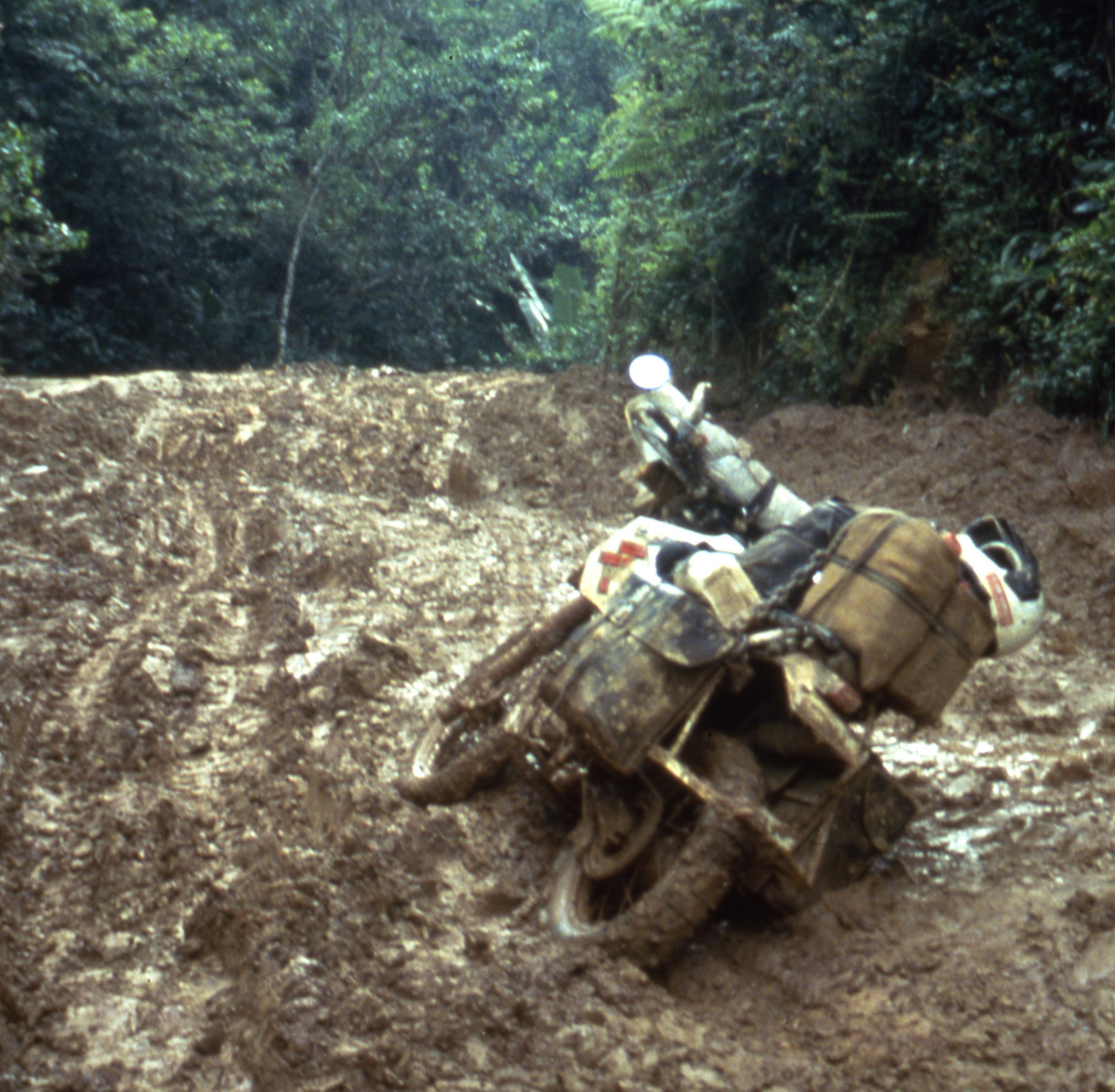 Africa_DRC_Zaire_BukavutoKisangani.jpg