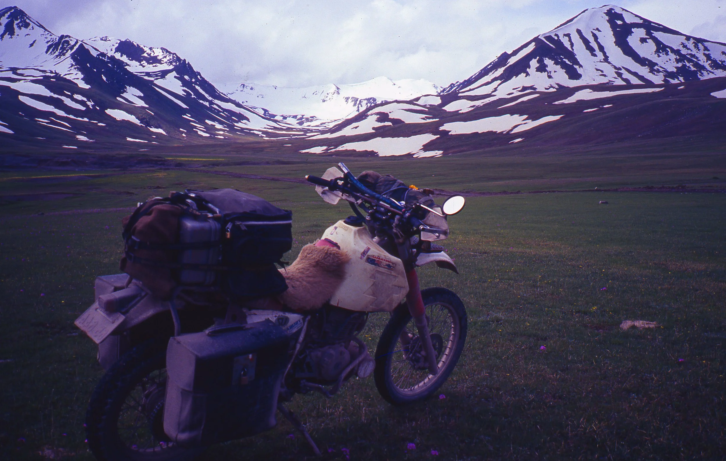 Krygyzstan_MountainPass.jpg