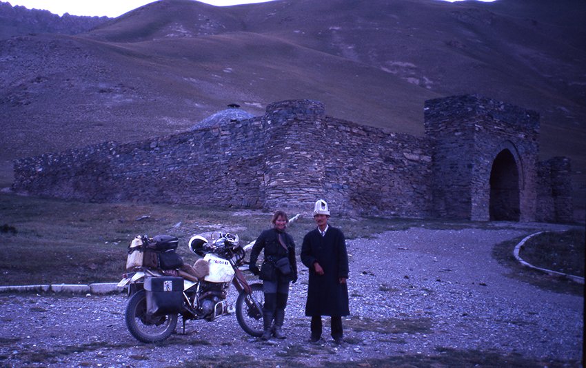 Kyrgyzstan_China border.jpg