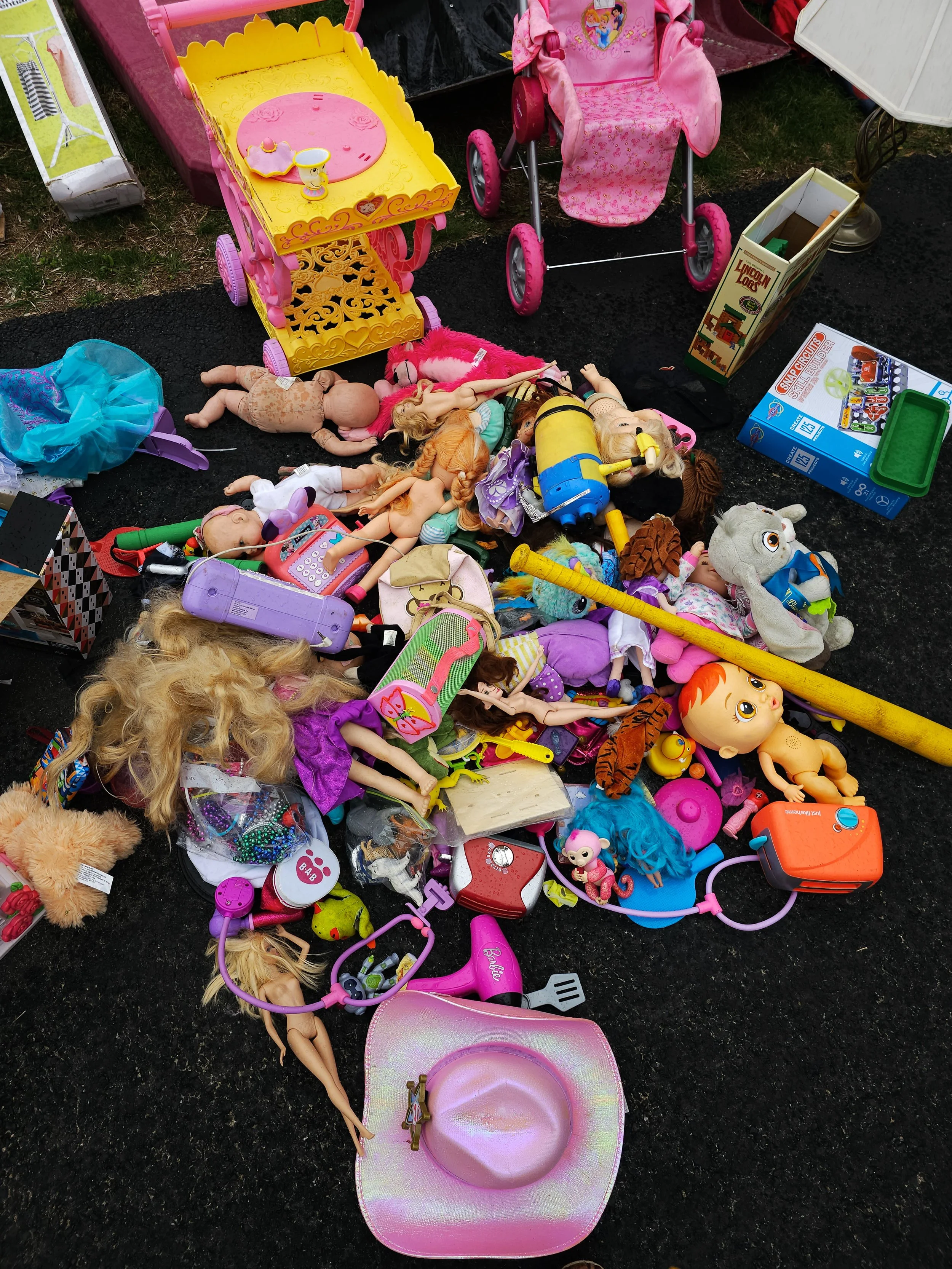 Yard Sale Dolls