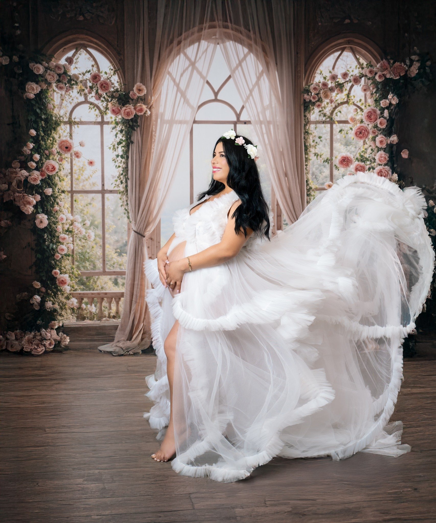 Three generations, one more blessing coming soon 🍼💞

Makeup by Becoming The Woman Boutique

#maternity #pregnancy #photoshoot  #maternityphotos  #jacksonvillefl  #florida #floridaphotograher  #jaxphotographer #jaxstudiophotographer #jacksonvilleflo