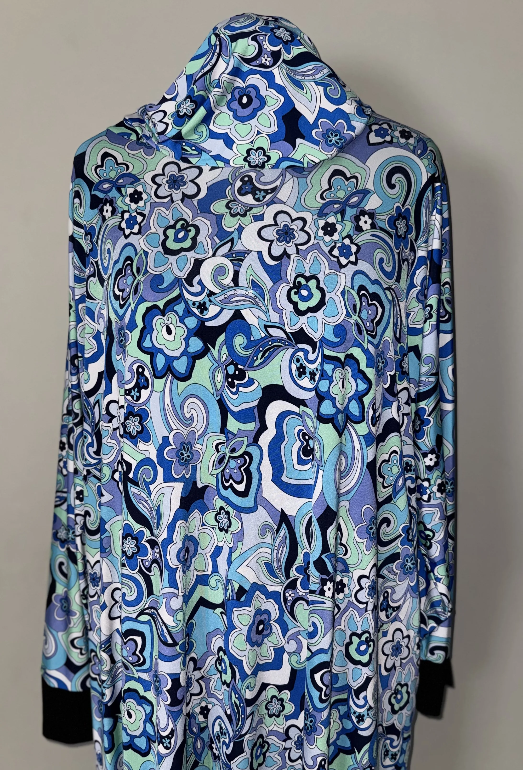 Blend of blues, turquoise, mint, and white Muslim women's prayer garment handsewn in New Jersey easy to wear and comfortable for salah.