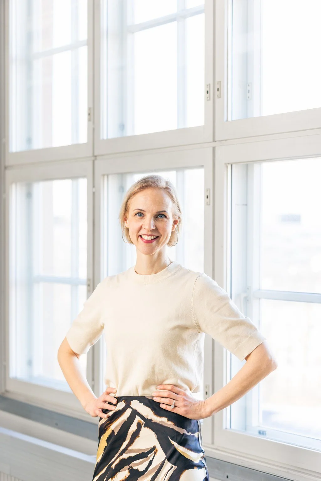 Tiina Kontra on pitkän linjan viestinnän ammattilainen
