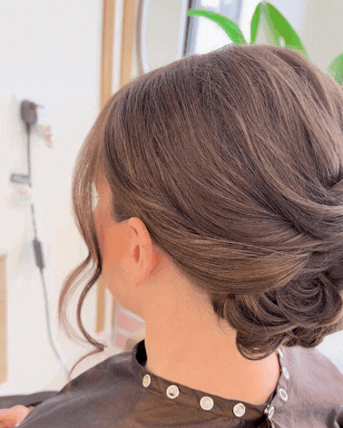 Bridal hair and makeup services based in Independence, Kentucky for luxury weddings.