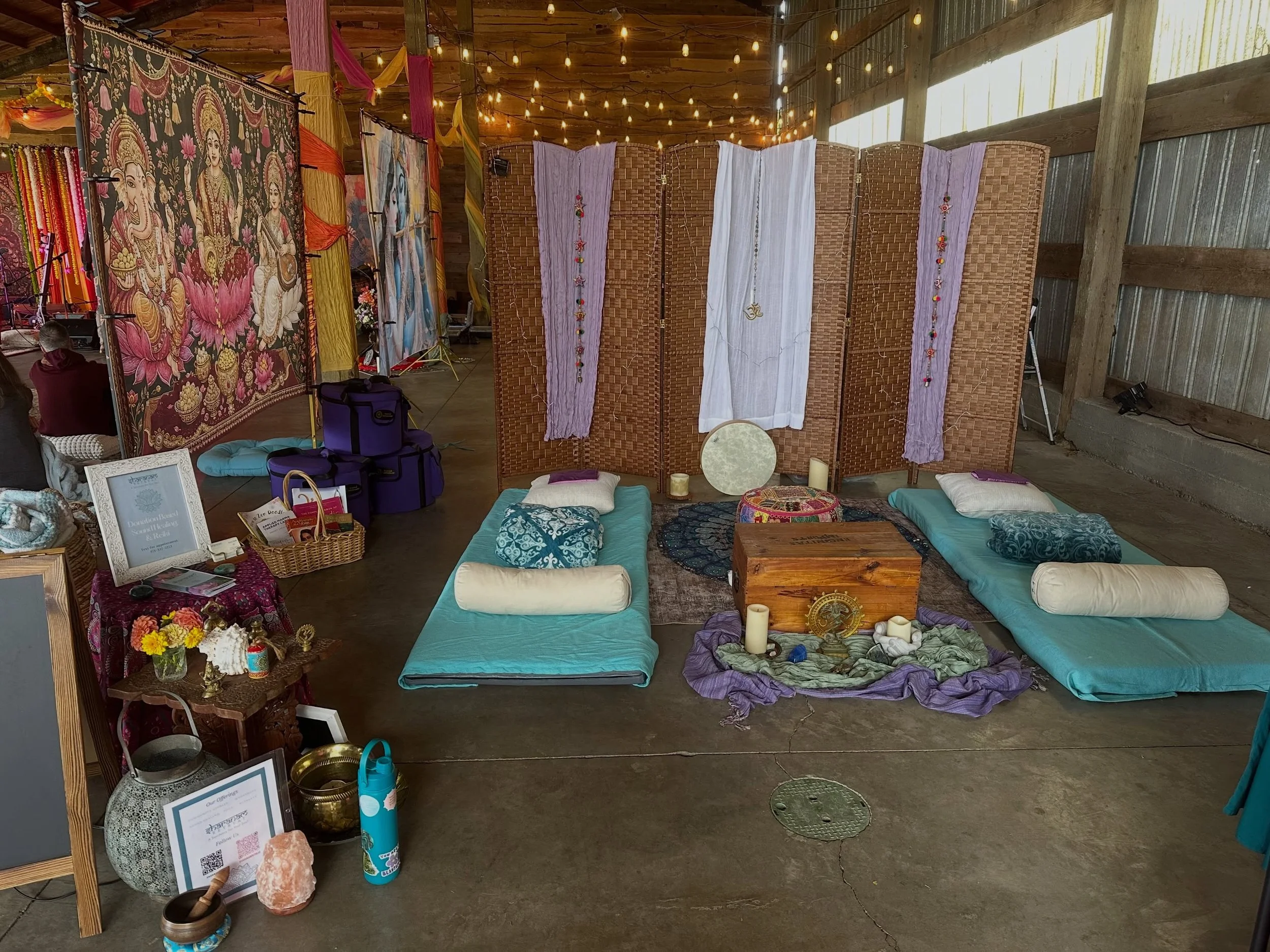 Bhakti Rising Day 1! What a beautiful collection of souls and unbelievably talented musicians. We are so blessed to be here! 🕉️🙏💜