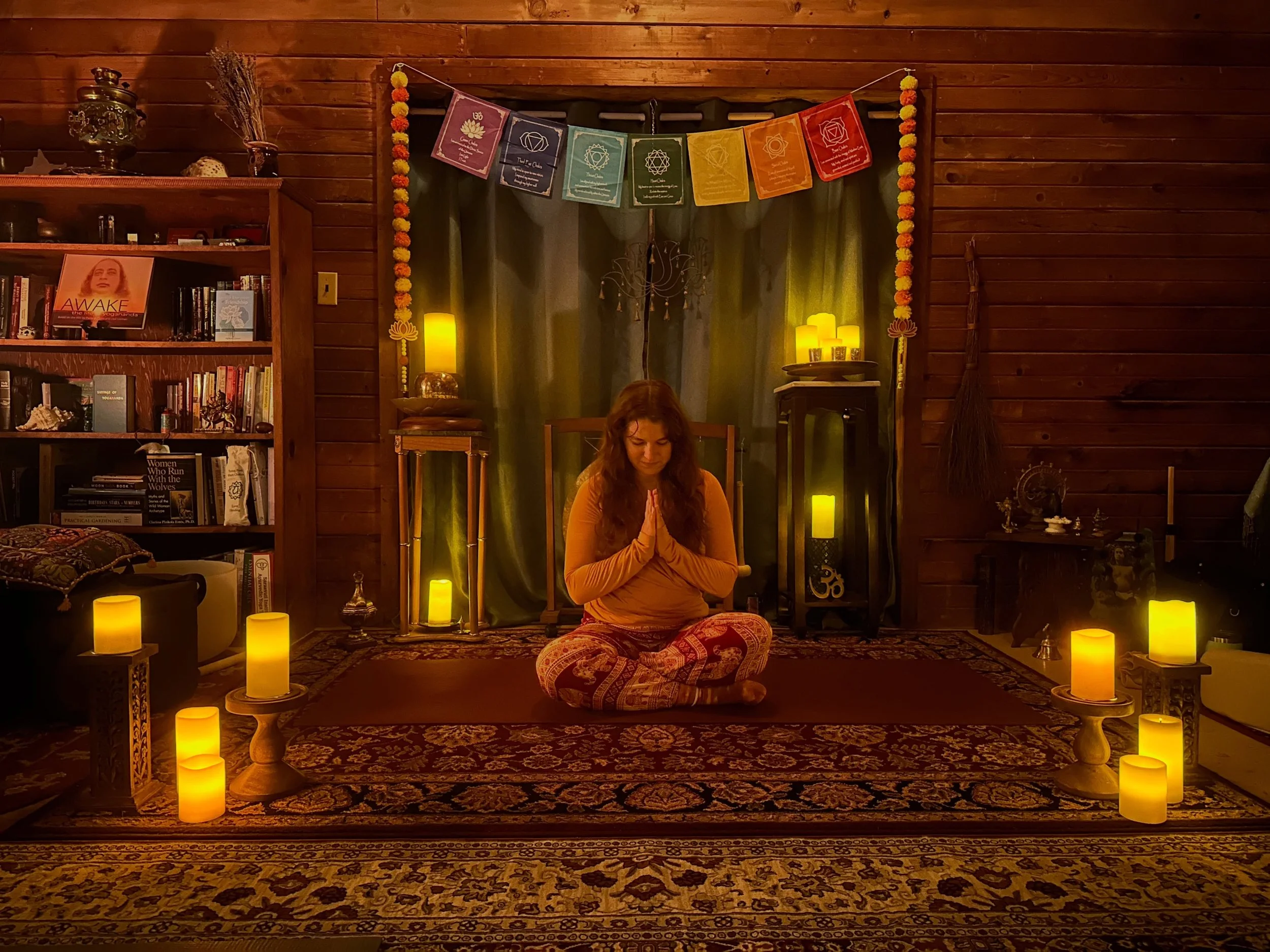 With the weather cooling off we are back in the studio for Candlelight Yoga. Thank you Emmalyn @livewildandgrounded for yet another insanely relaxing restorative yoga class. They sure make for a great nights sleep afterwards.
