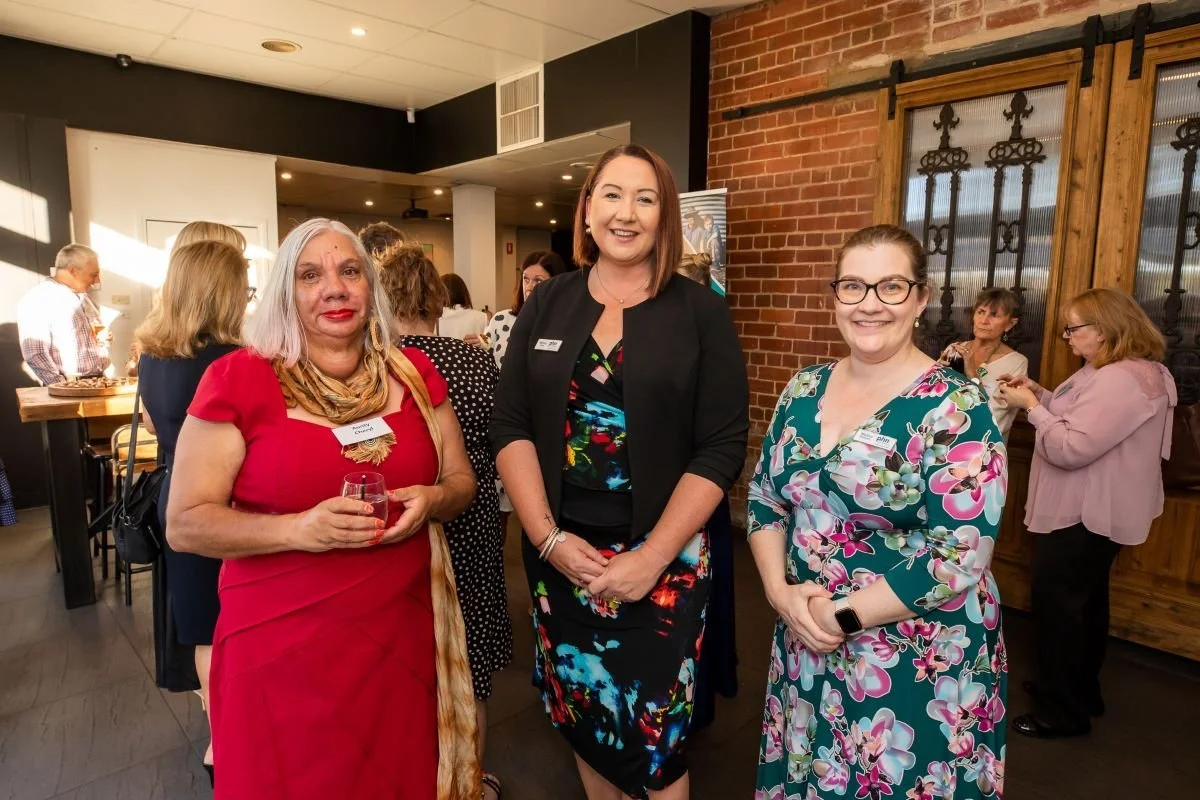 JOH2303_08_MPHN-50WEB - smaller.jpg