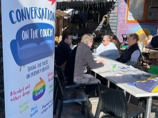 Howlong Convos 4x3 crop.jpeg