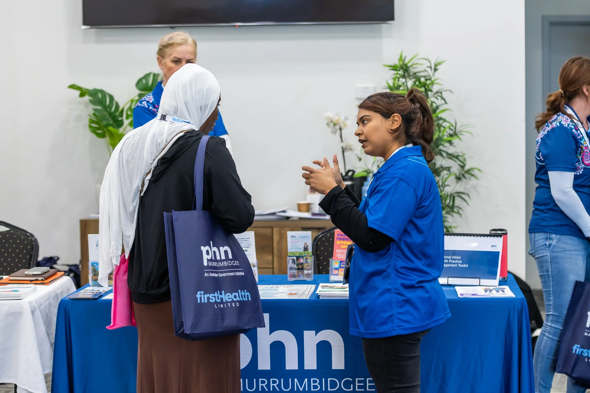 JOH2606_02_MPHN_BidgeeCon_FRI19-28WEB.jpg