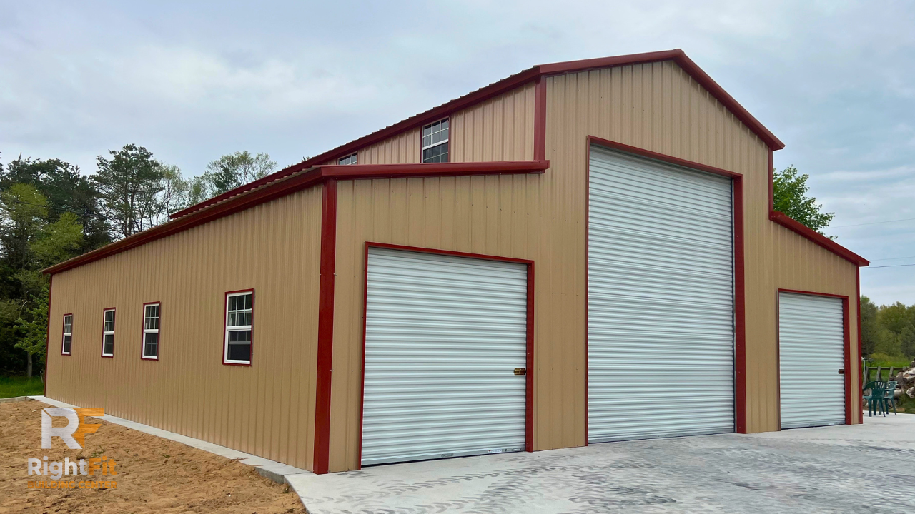 42x50 metal agricultural building with enclosed lean-tos