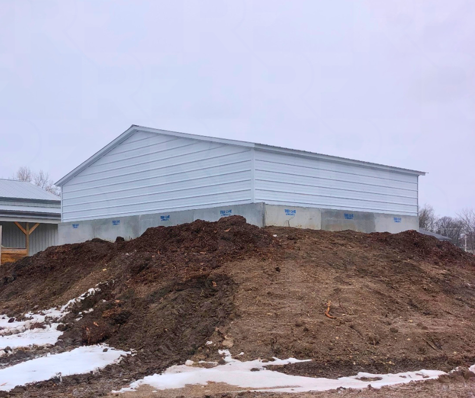 Custom steel storage building for gravel and mulch