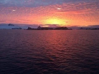 THE ANTARCTIC PENINSULA: A journey with a purpose