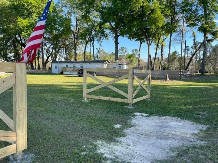 Lake City, Florida mobile home rental featuring a 2-bedroom main house and an attached mother-in-law studio suite with private separate entrances in Columbia County.