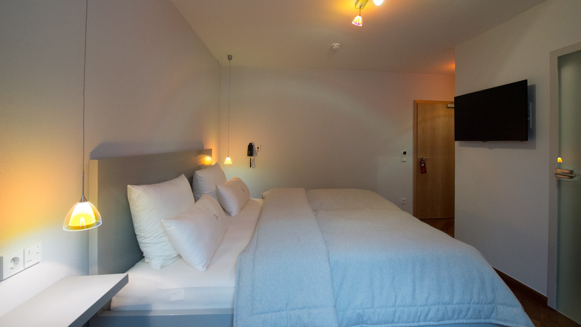 Boos v. Waldeck 3.jpg