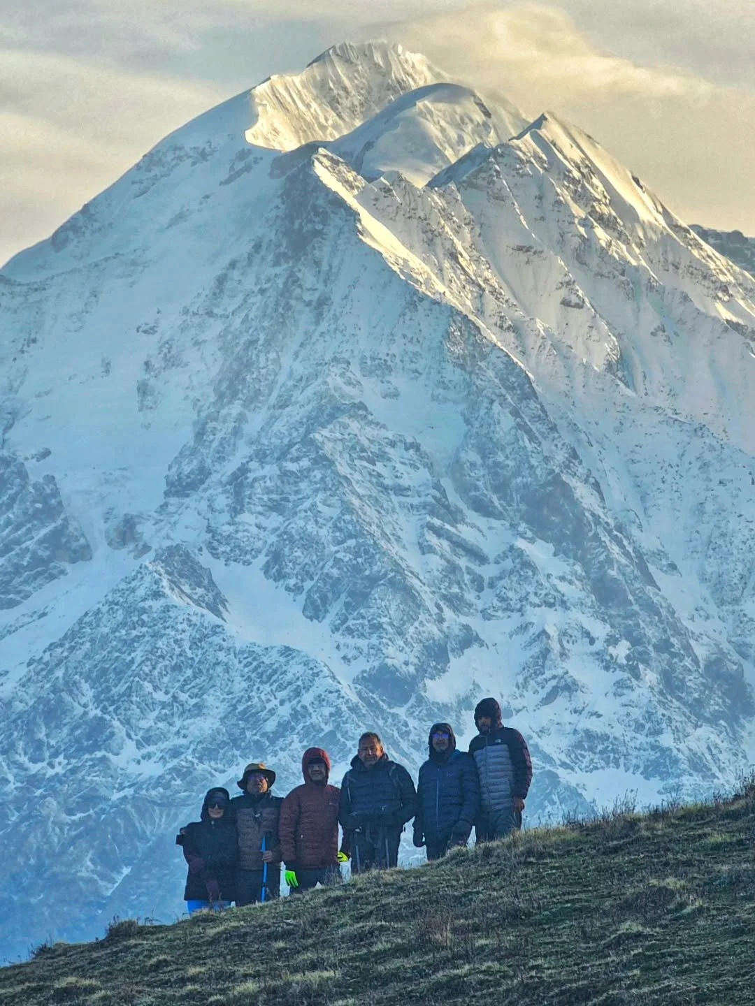 The scale of the Himalayas is hard to describe.

Sometimes all it takes is a mountain like Trishul ( 7120m) to put everything into perspective.

🏔️ Trishul from Bagchi Top.