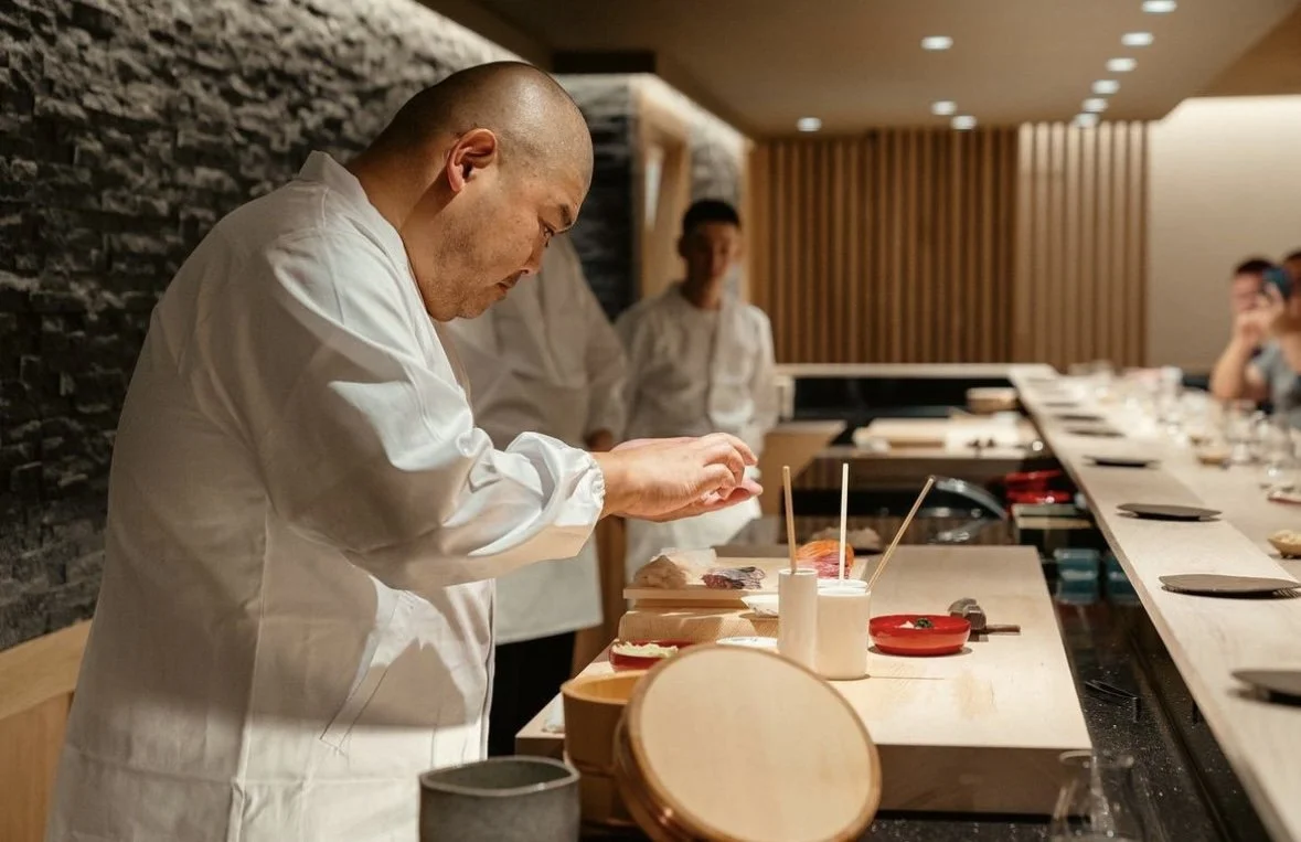Exploring the Philosophy of Kaiseki vs. Omakase 