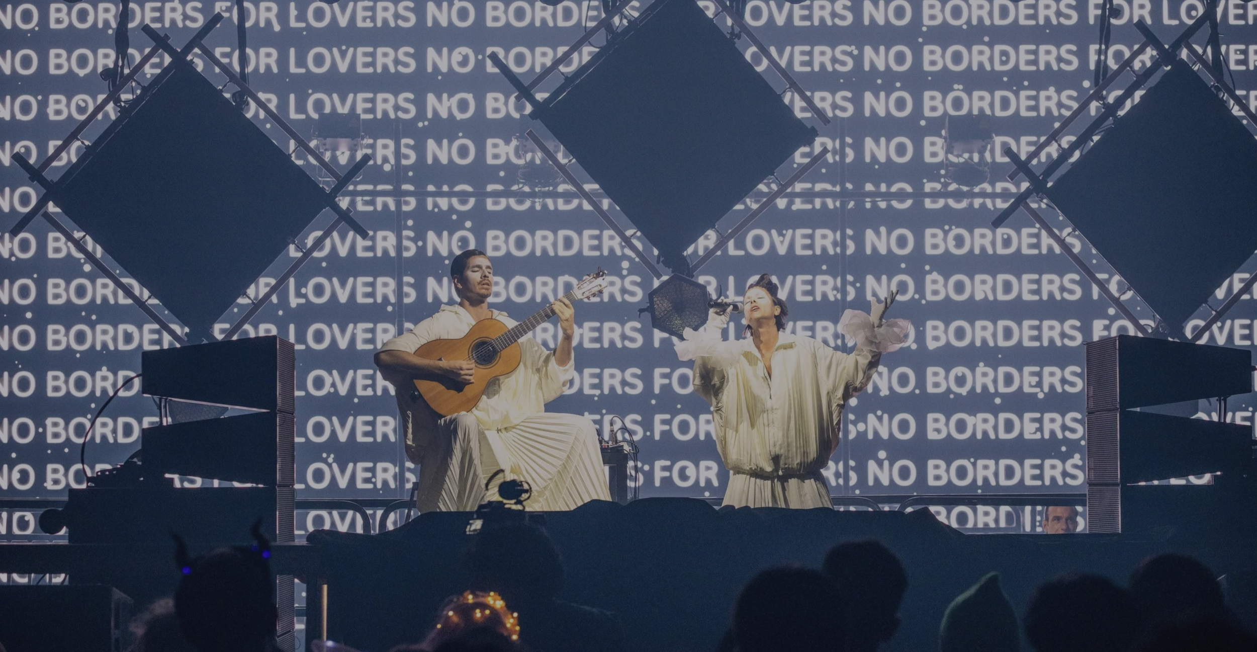 NO BOARDERS FOR LOVERS