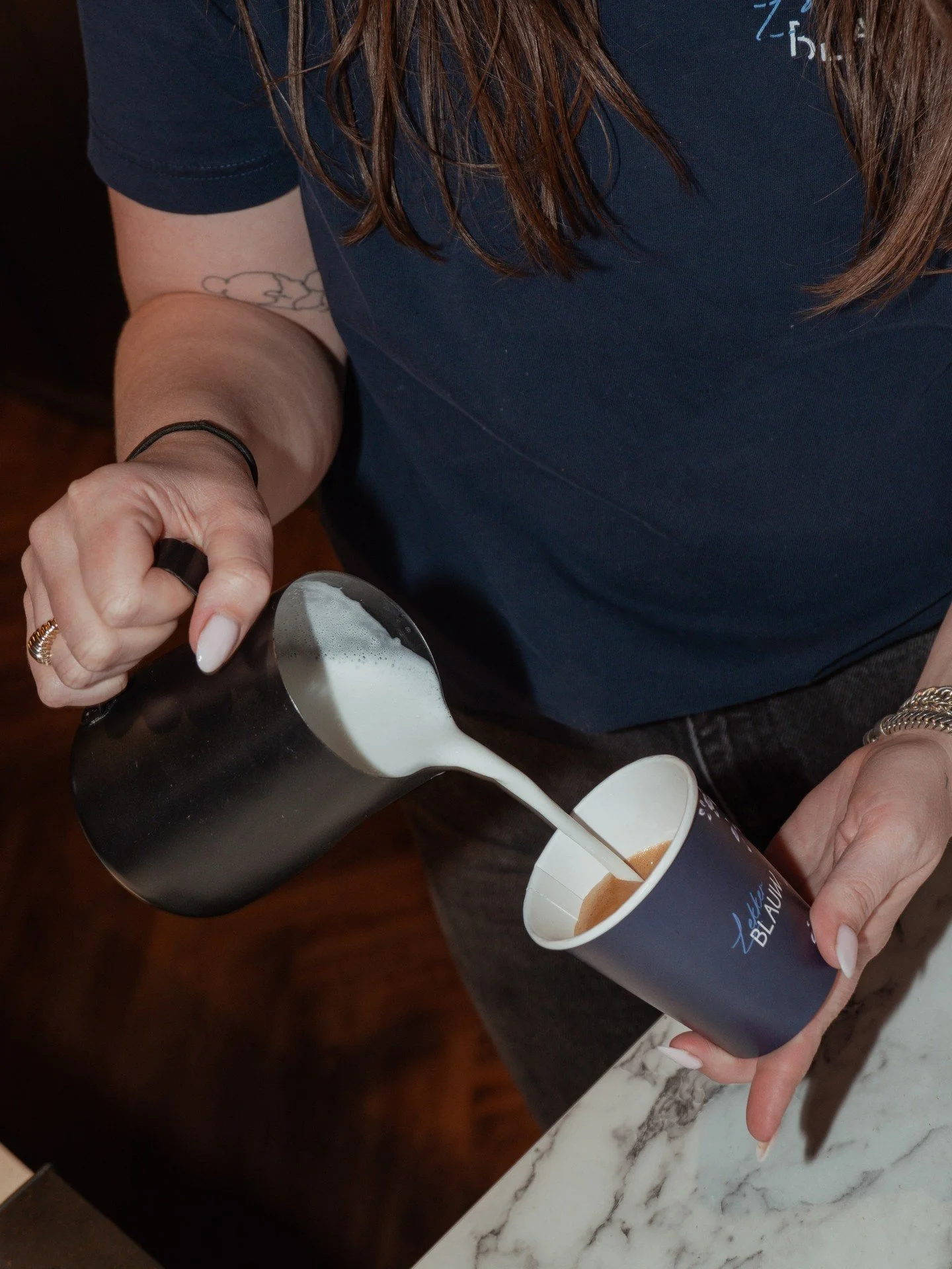 Onderweg? Je koffie, to go, zo goed als aan tafel. 💙

#TeamBlauw #takeaway #koffietogo #barista #specialtycoffee #maandagmotivatie