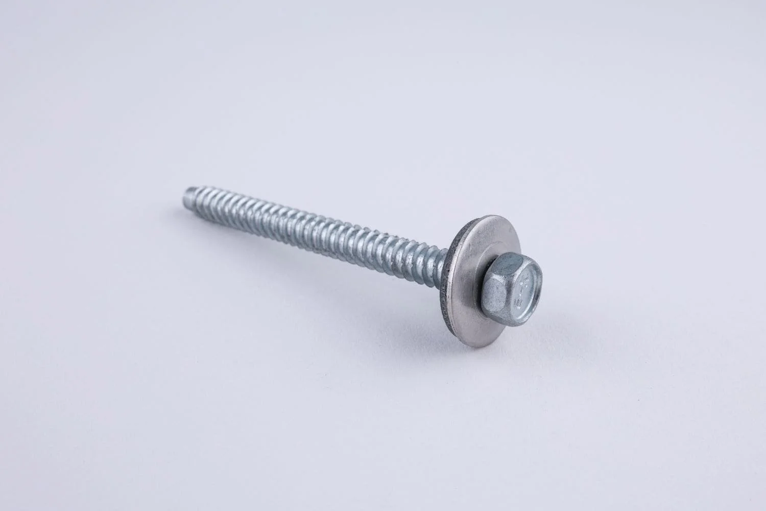 Vijak inox s tesnilno podložko za v kovino