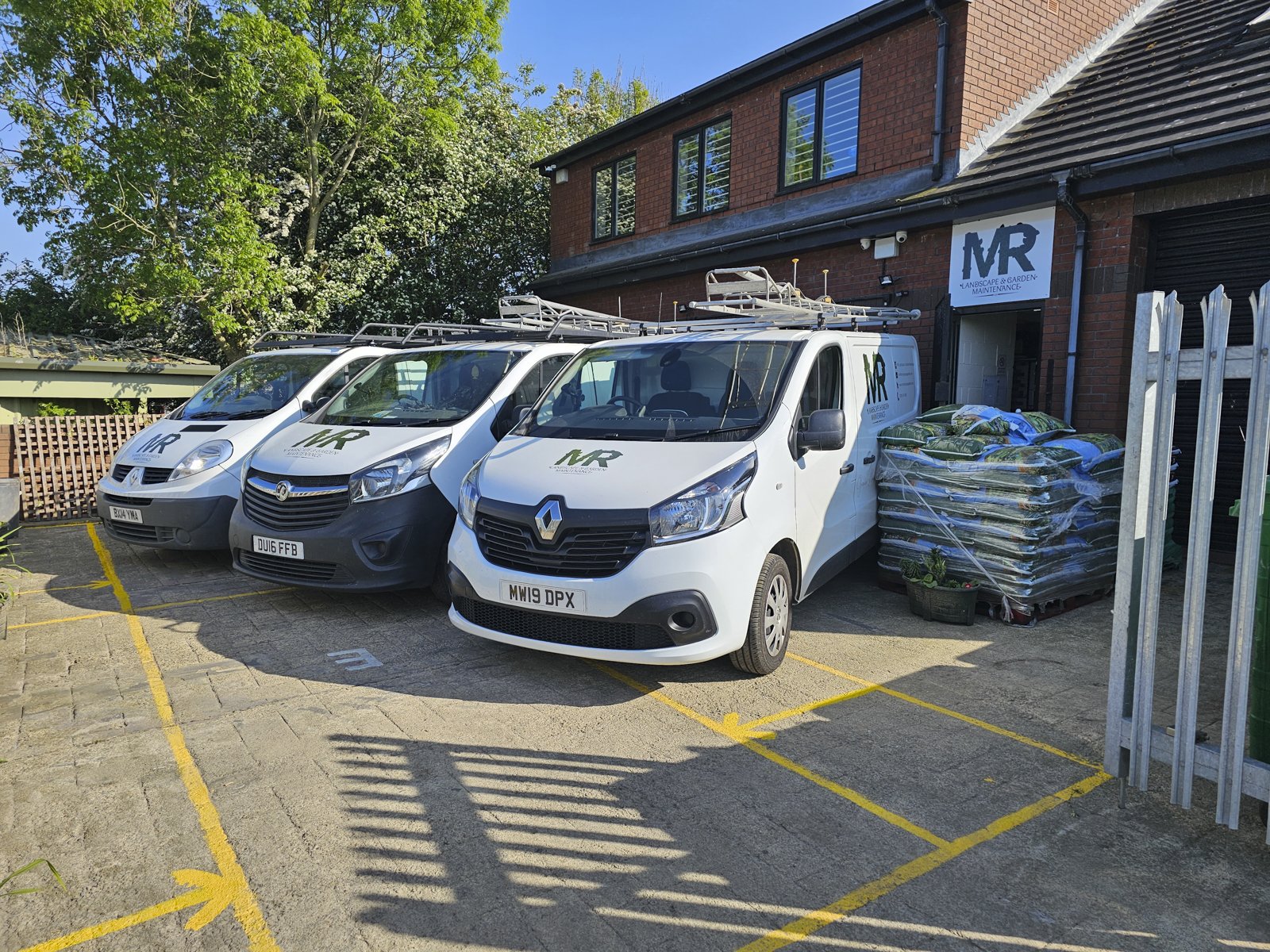 MR Landscape Gardeners Harrogate-32.jpg