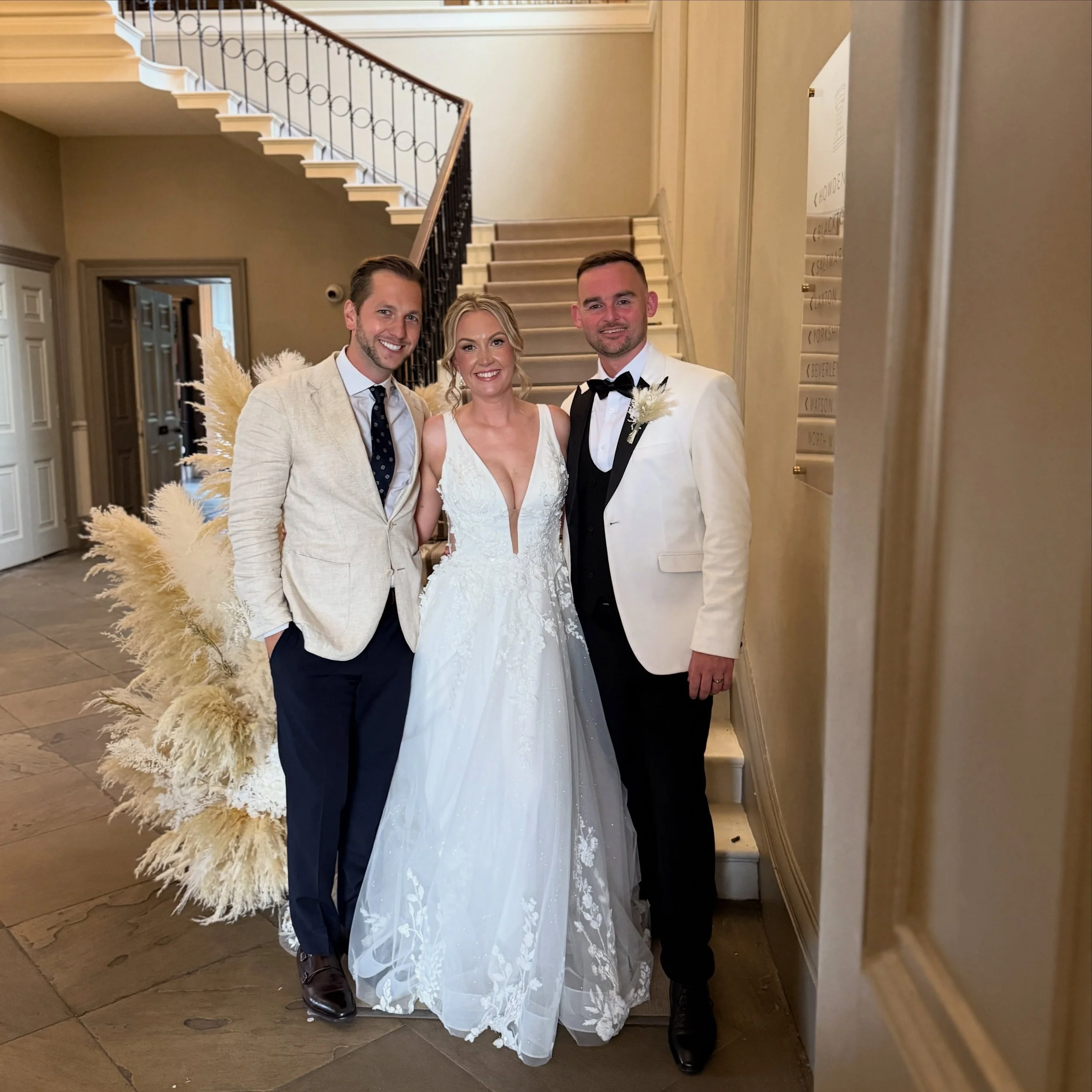 If Carlsberg did wedding parties&hellip; this might just be one of them 🔥

Where do I even start with Holly &amp; David&rsquo;s incredible day?

From the moment I arrived, the place was absolutely buzzing. The energy was on another level all day lon