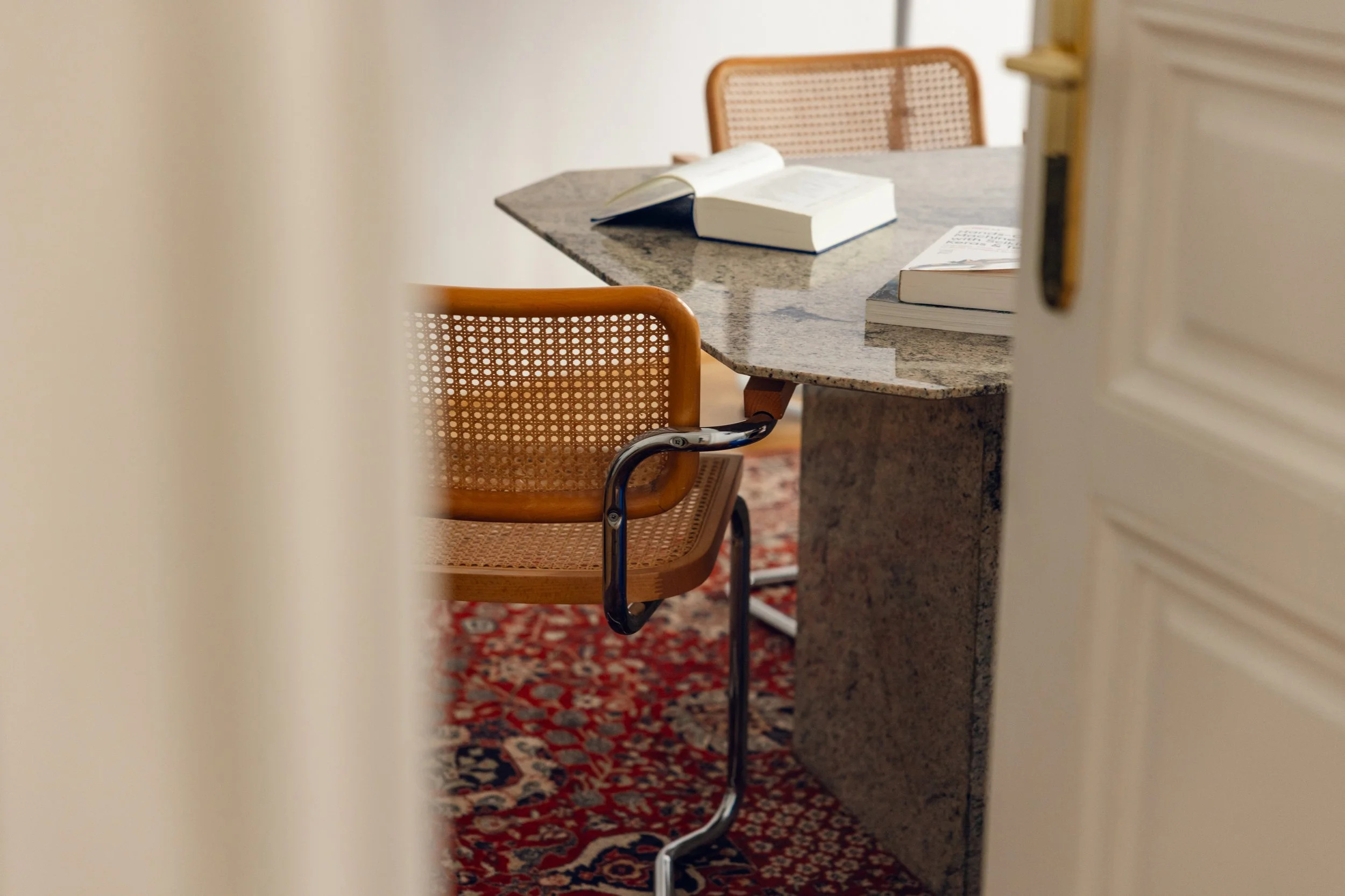 Loidl Rechtsanwälte Kanzlei Besprechungszimmer