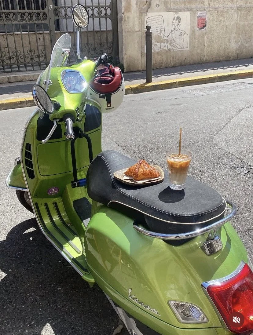Double Spoon, vespa, speciality coffee, coffee, croissant, latte, dolve vita