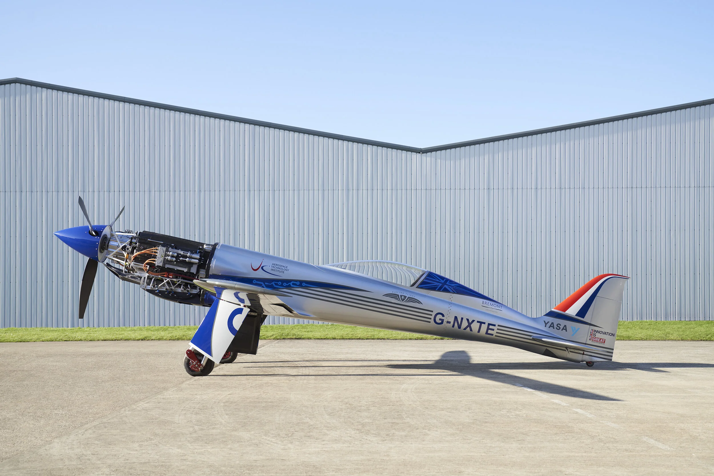 Rolls-Royce_Accel_Electric_Flight7.jpg